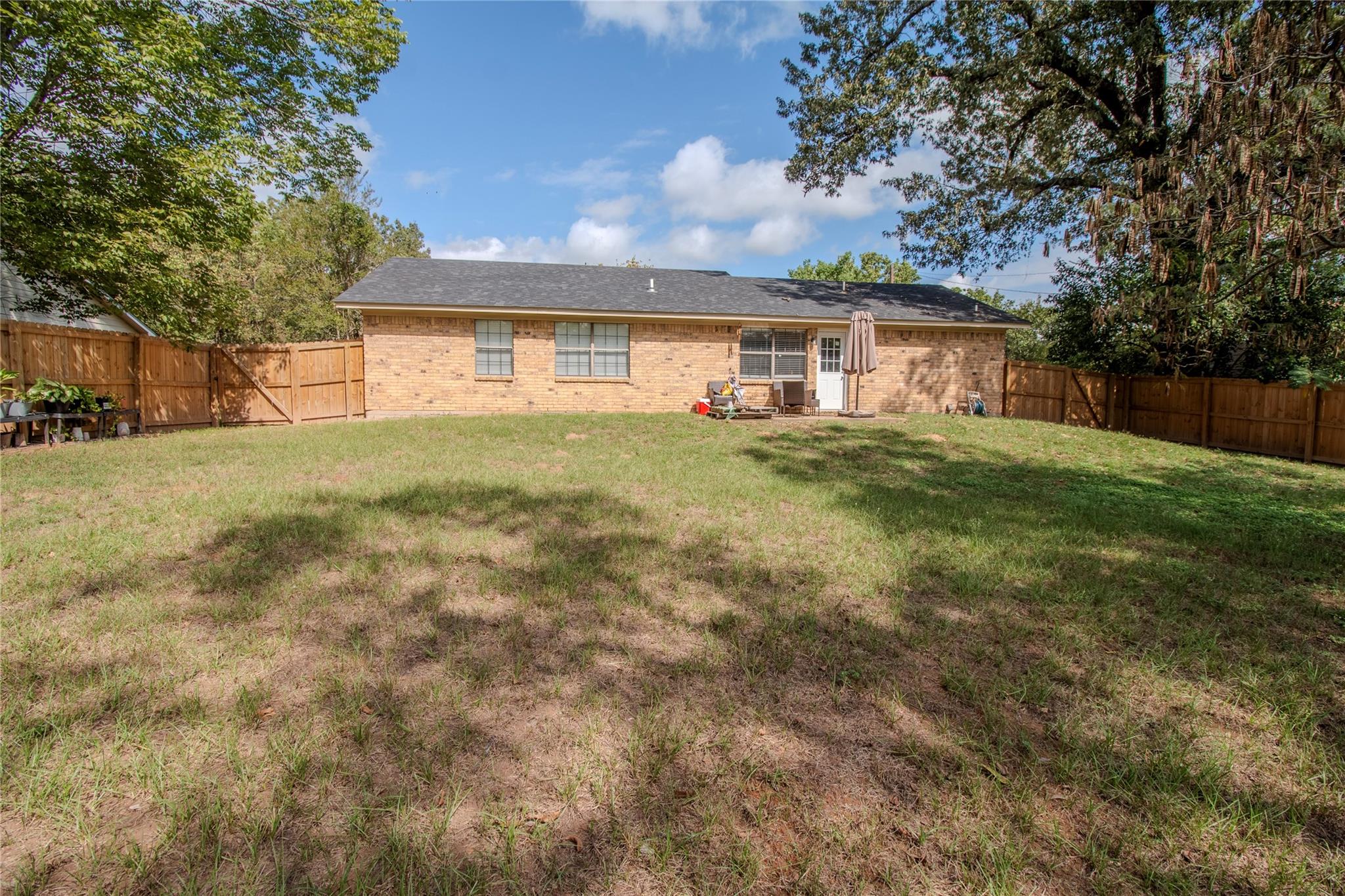 803 Woolley Circle Property Photo 18
