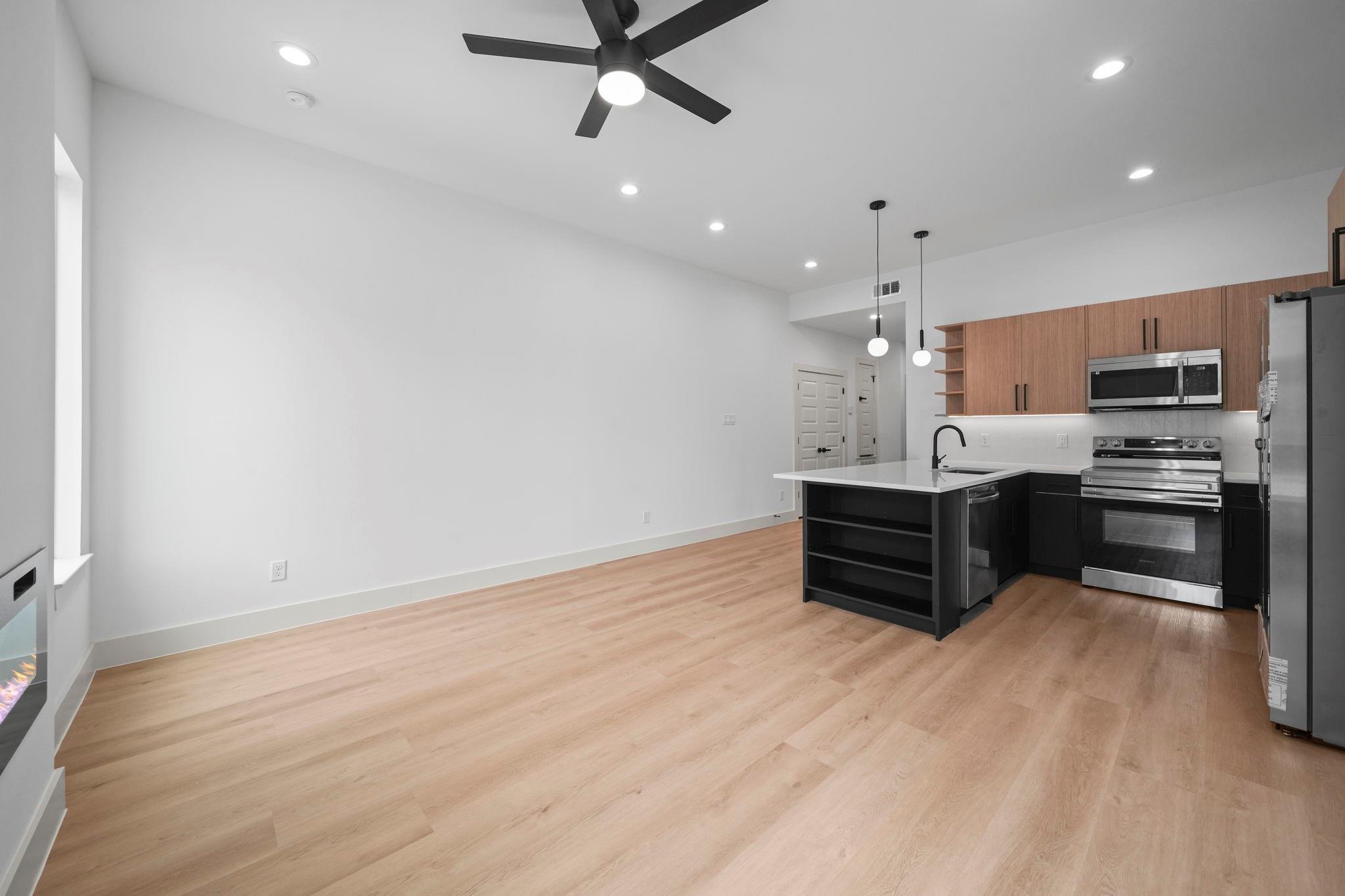 426 Calloway Street A Property Photo 5