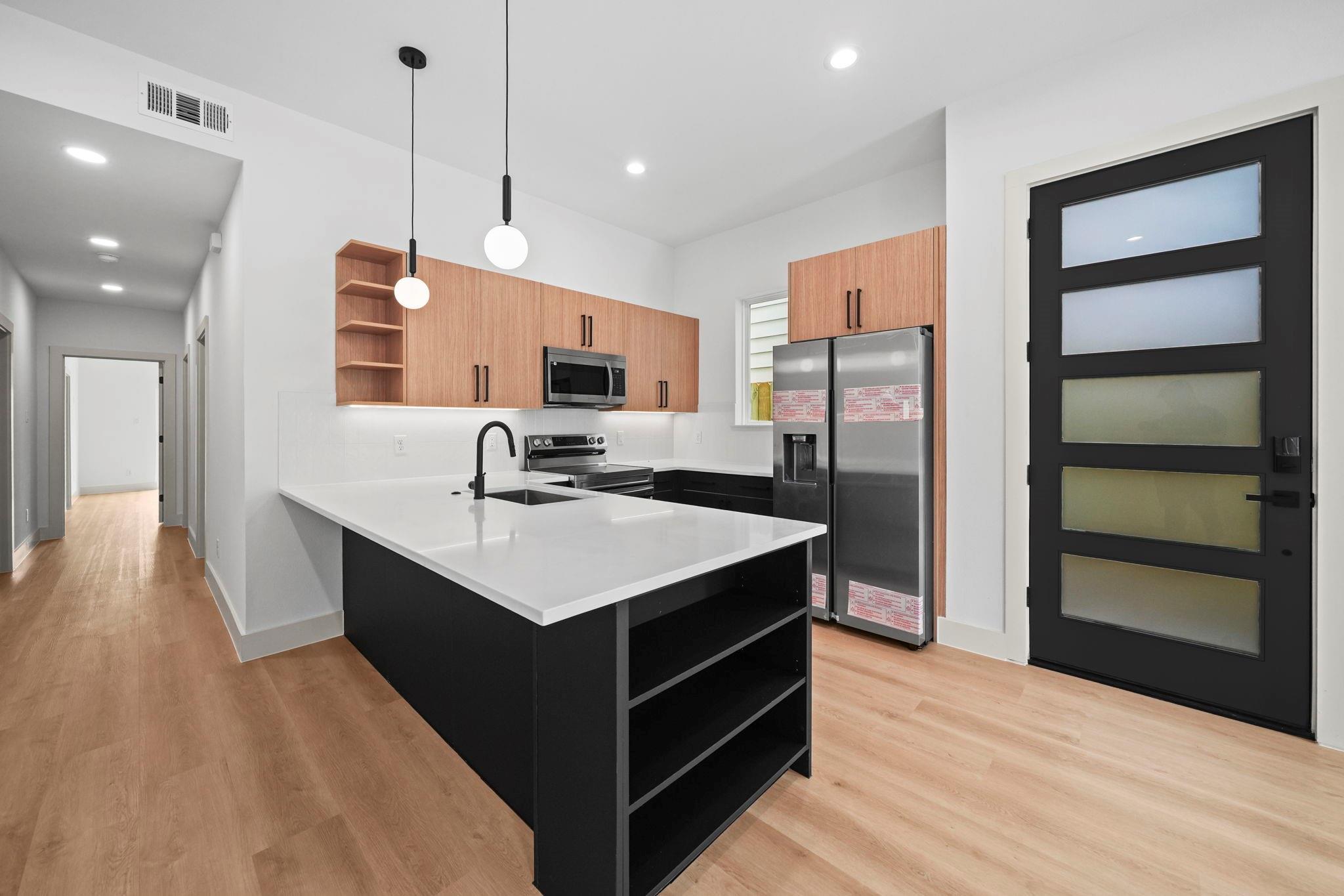 426 Calloway Street A Property Photo 6