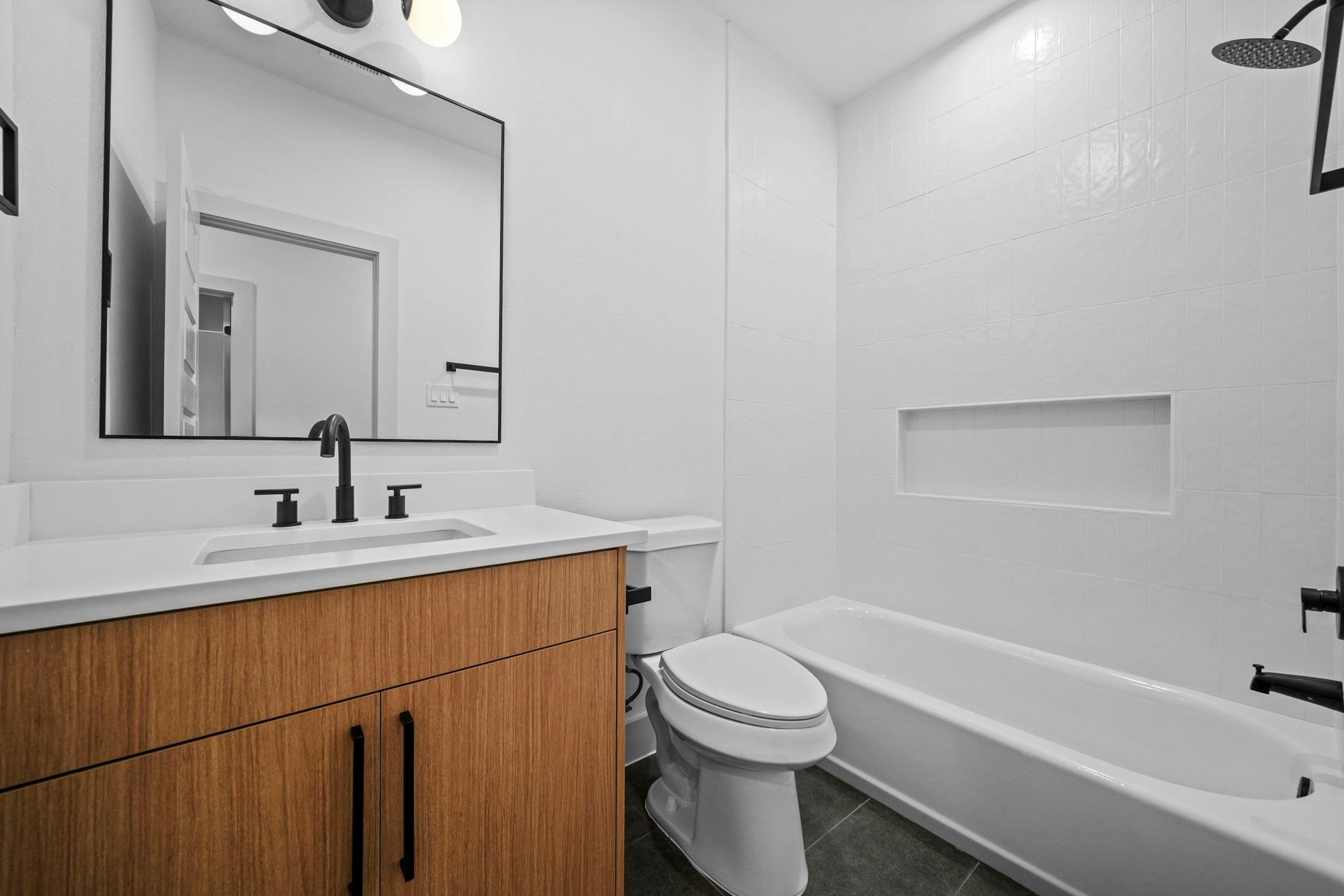 426 Calloway Street A Property Photo 8