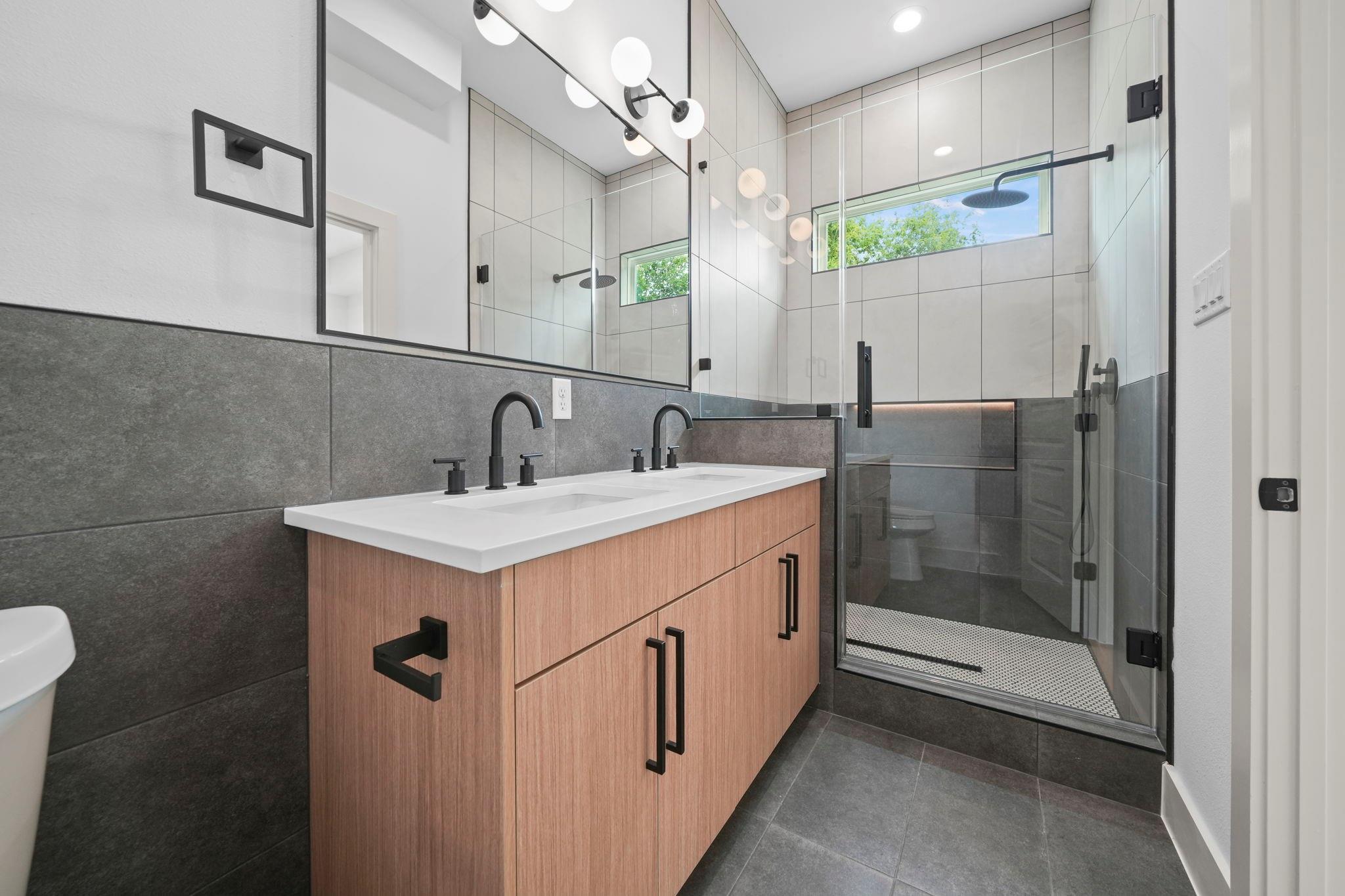 426 Calloway Street A Property Photo 13