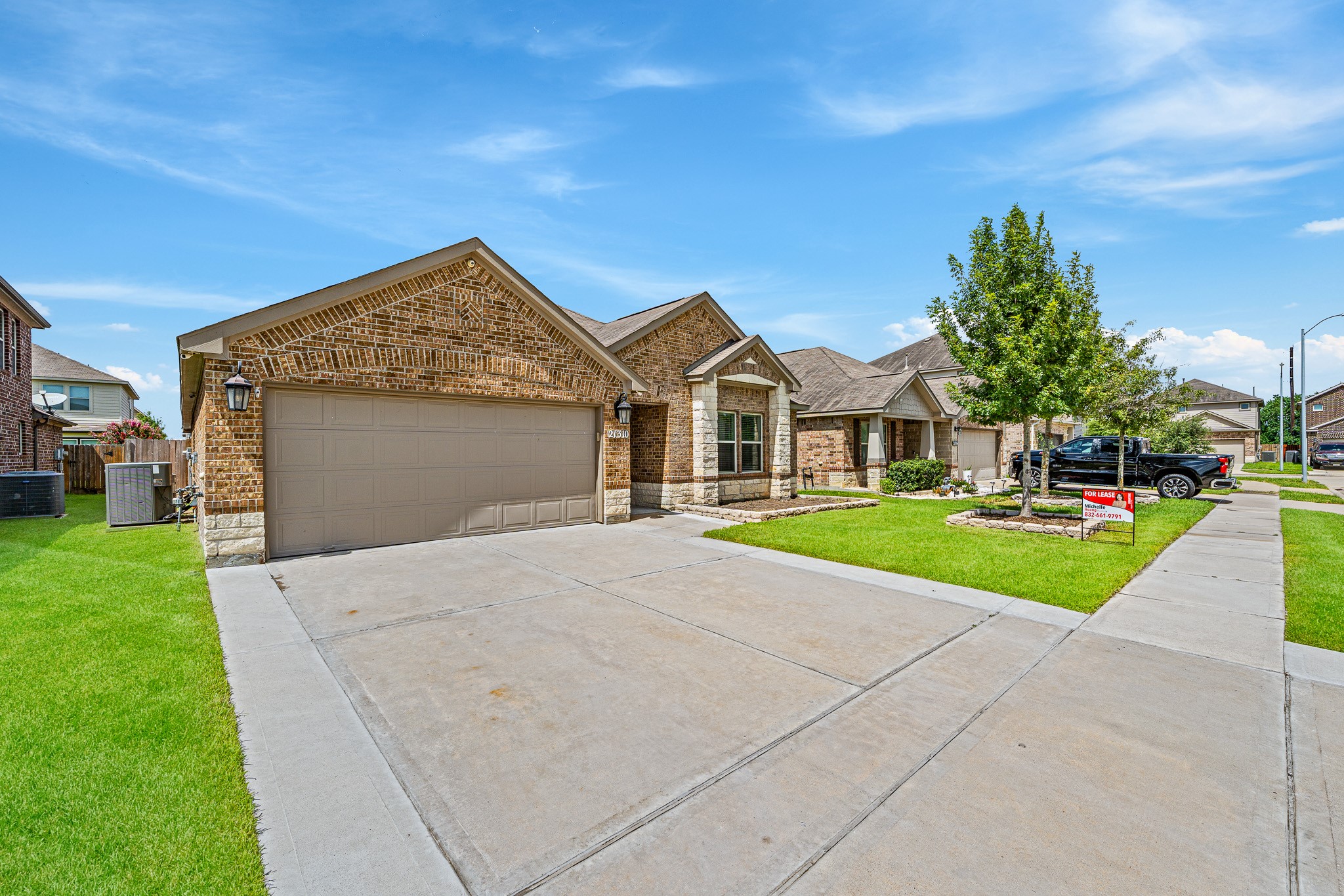 21310 Cypress White Oak Drive Property Photo 3