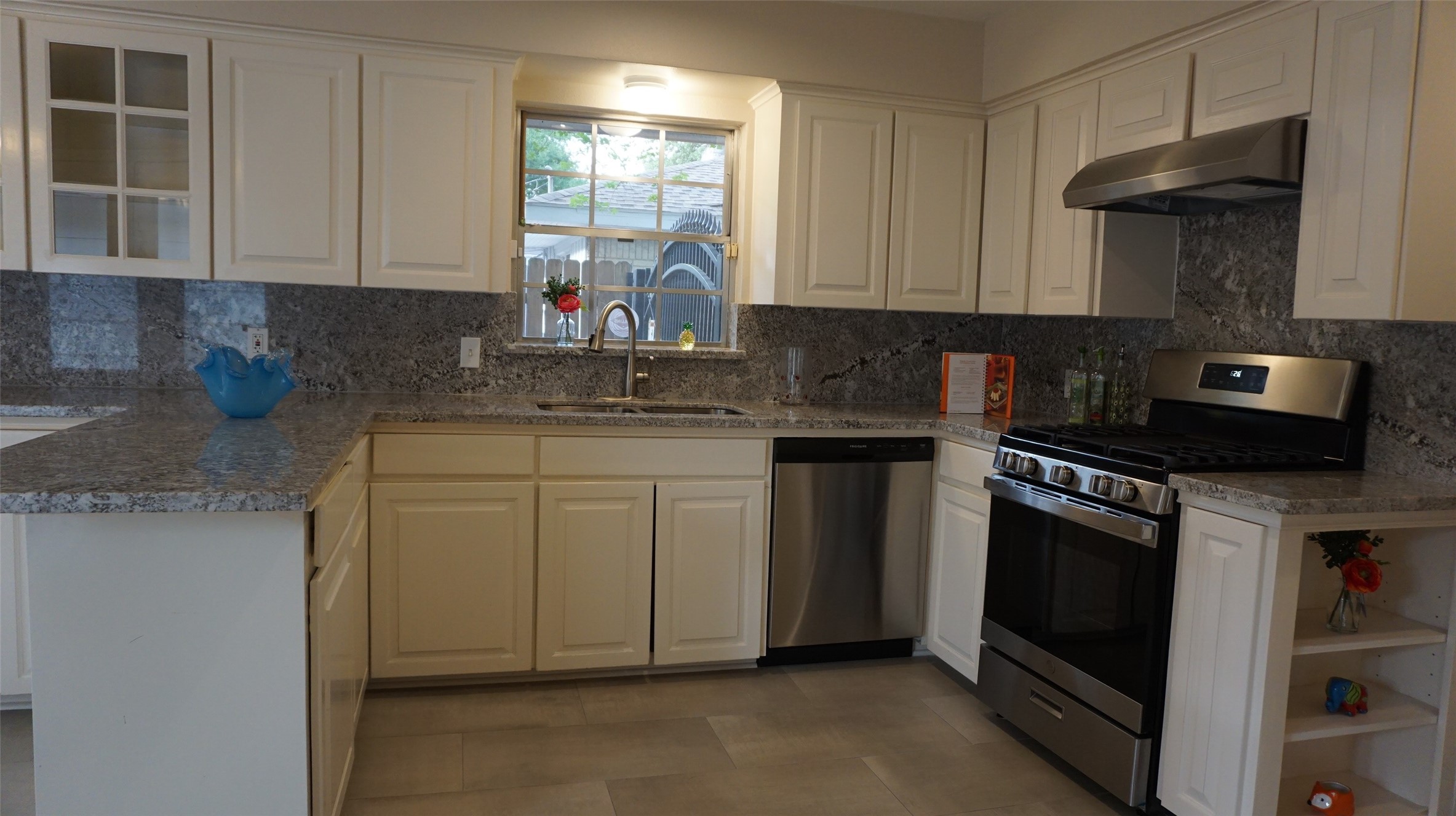 1826 Chimney Rock Road Property Photo 14