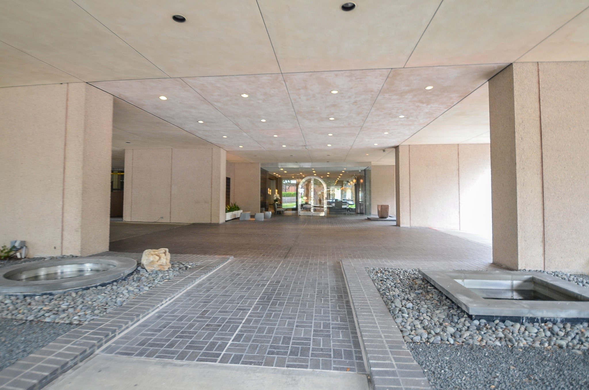 5000 Montrose Boulevard 12b Property Photo 3
