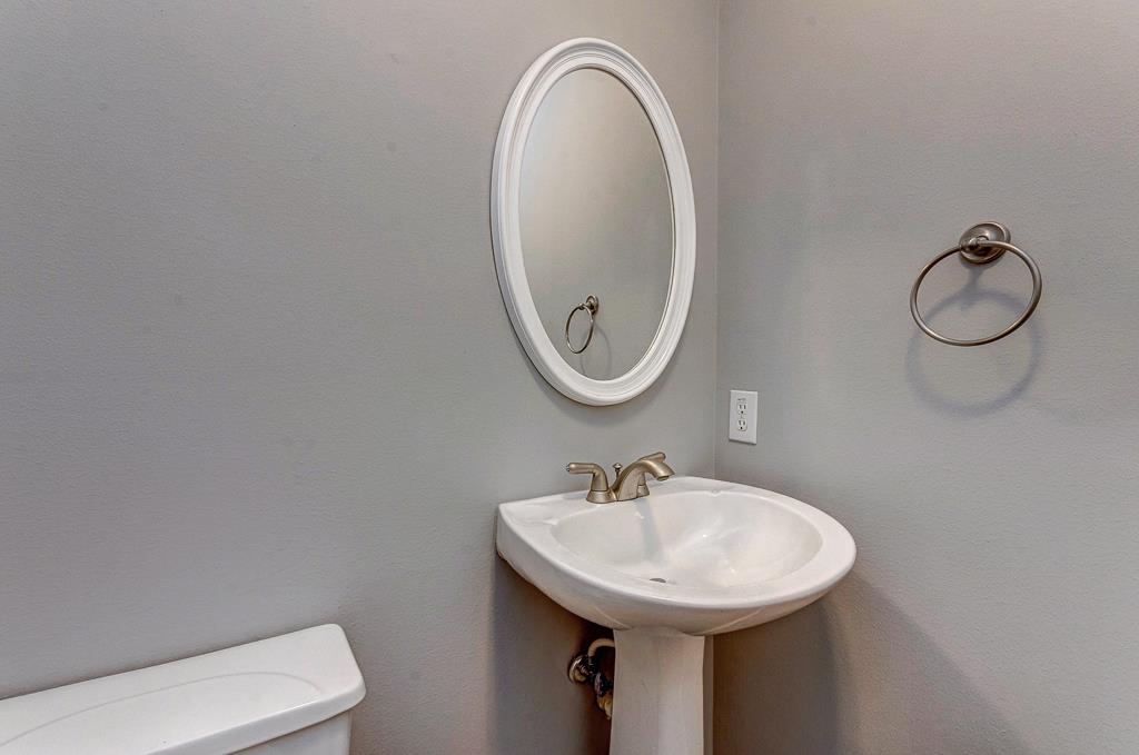2649 Helena Street Property Photo 5