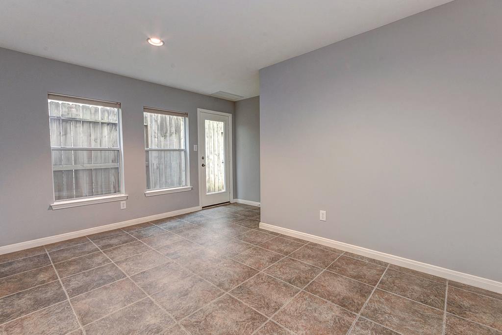 2649 Helena Street Property Photo 7