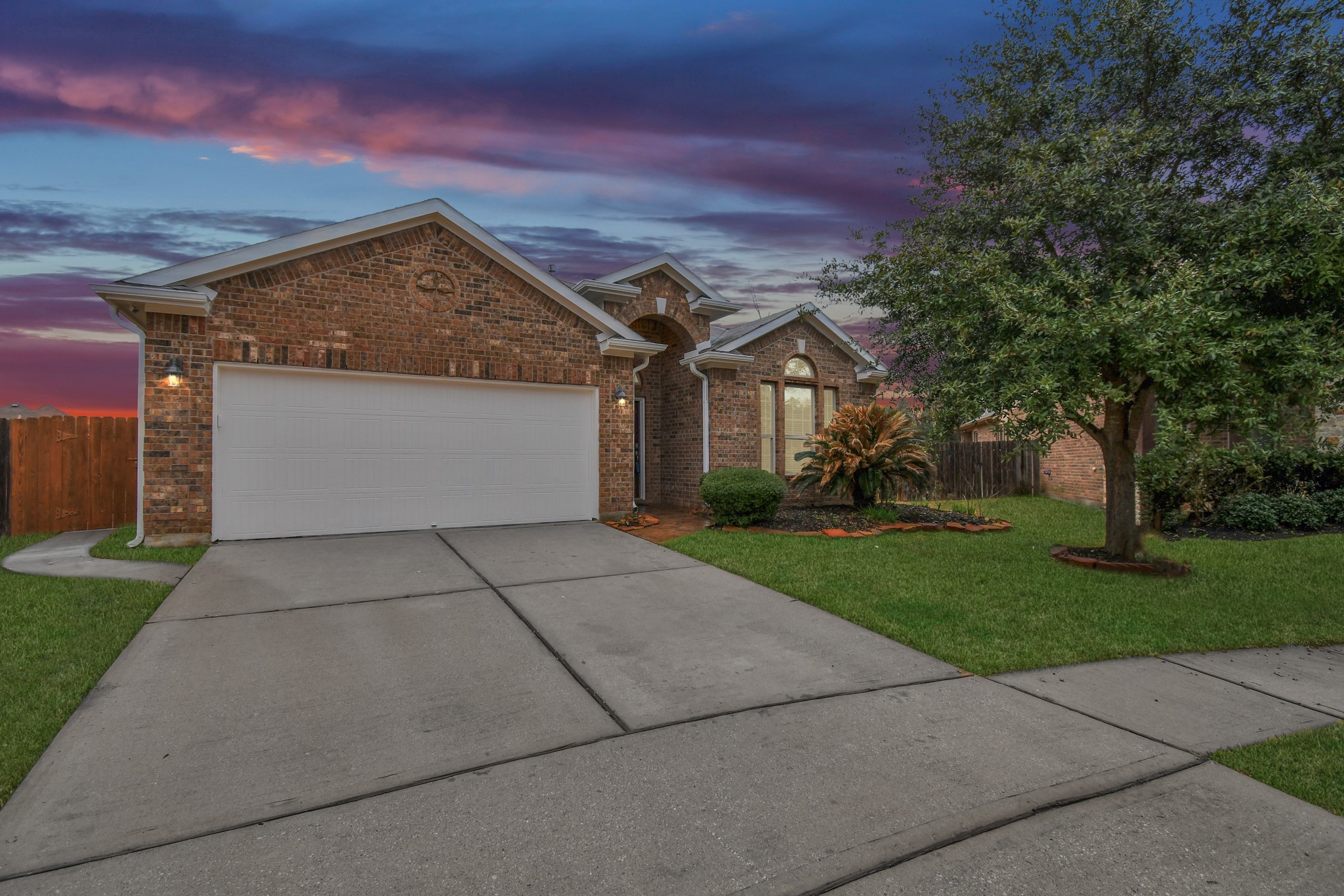 25827 Rustica Drive Property Photo 4