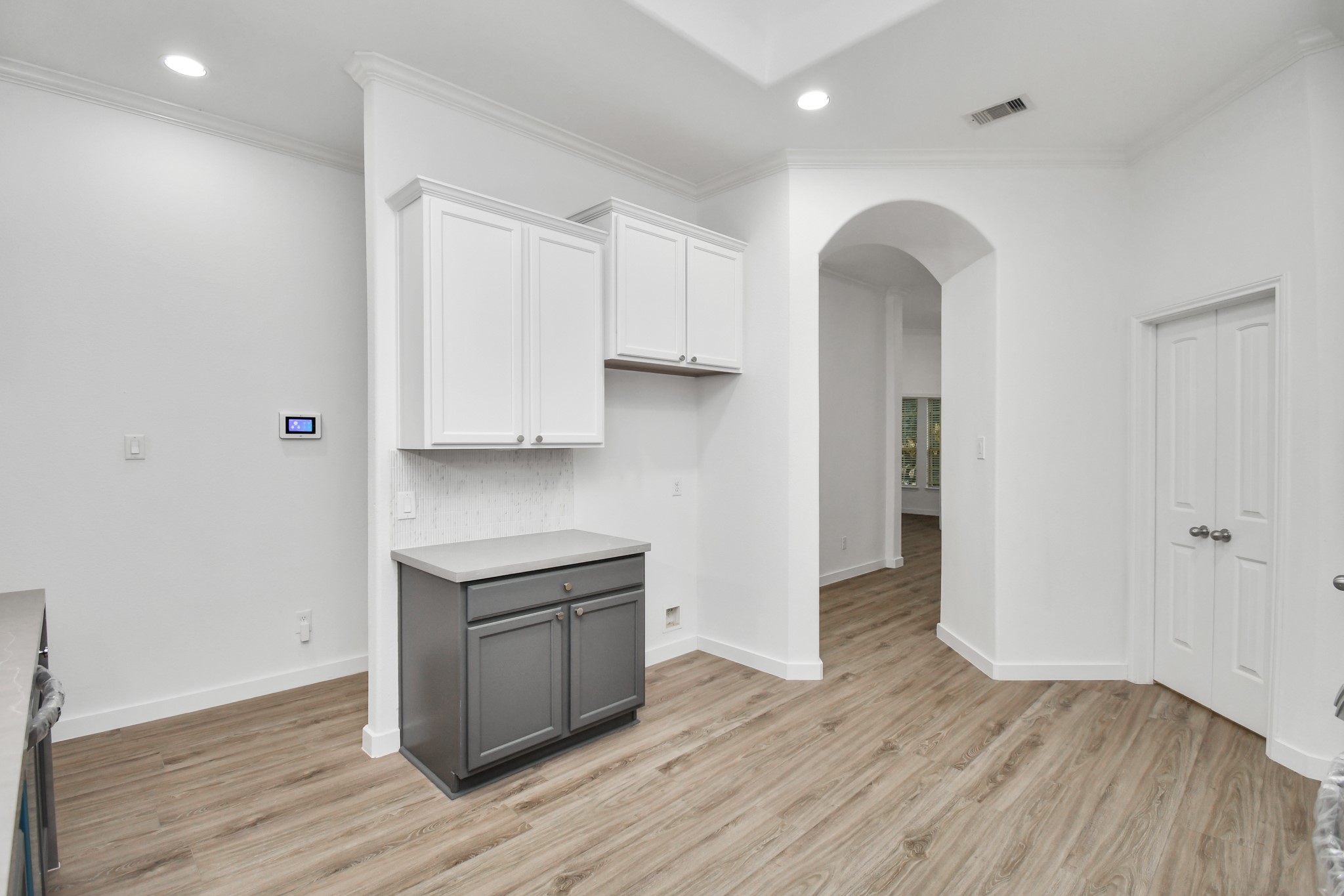 25827 Rustica Drive Property Photo 18