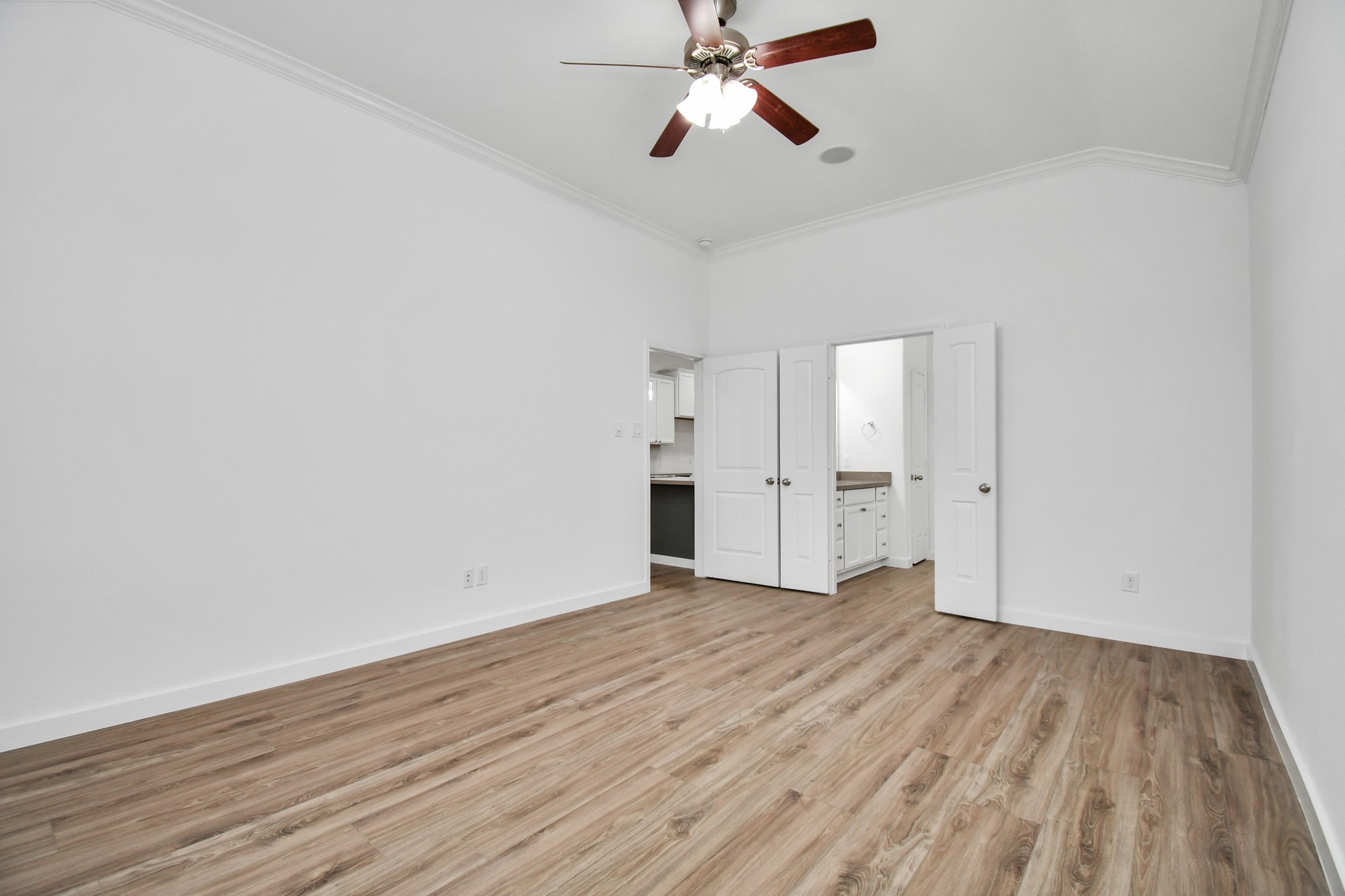 25827 Rustica Drive Property Photo 19