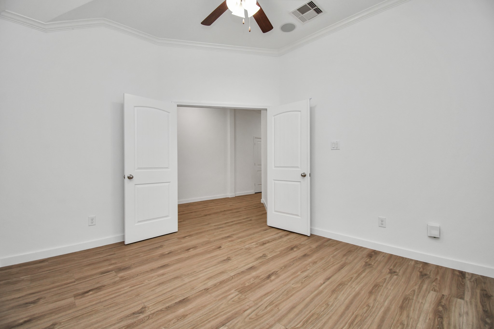 25827 Rustica Drive Property Photo 22