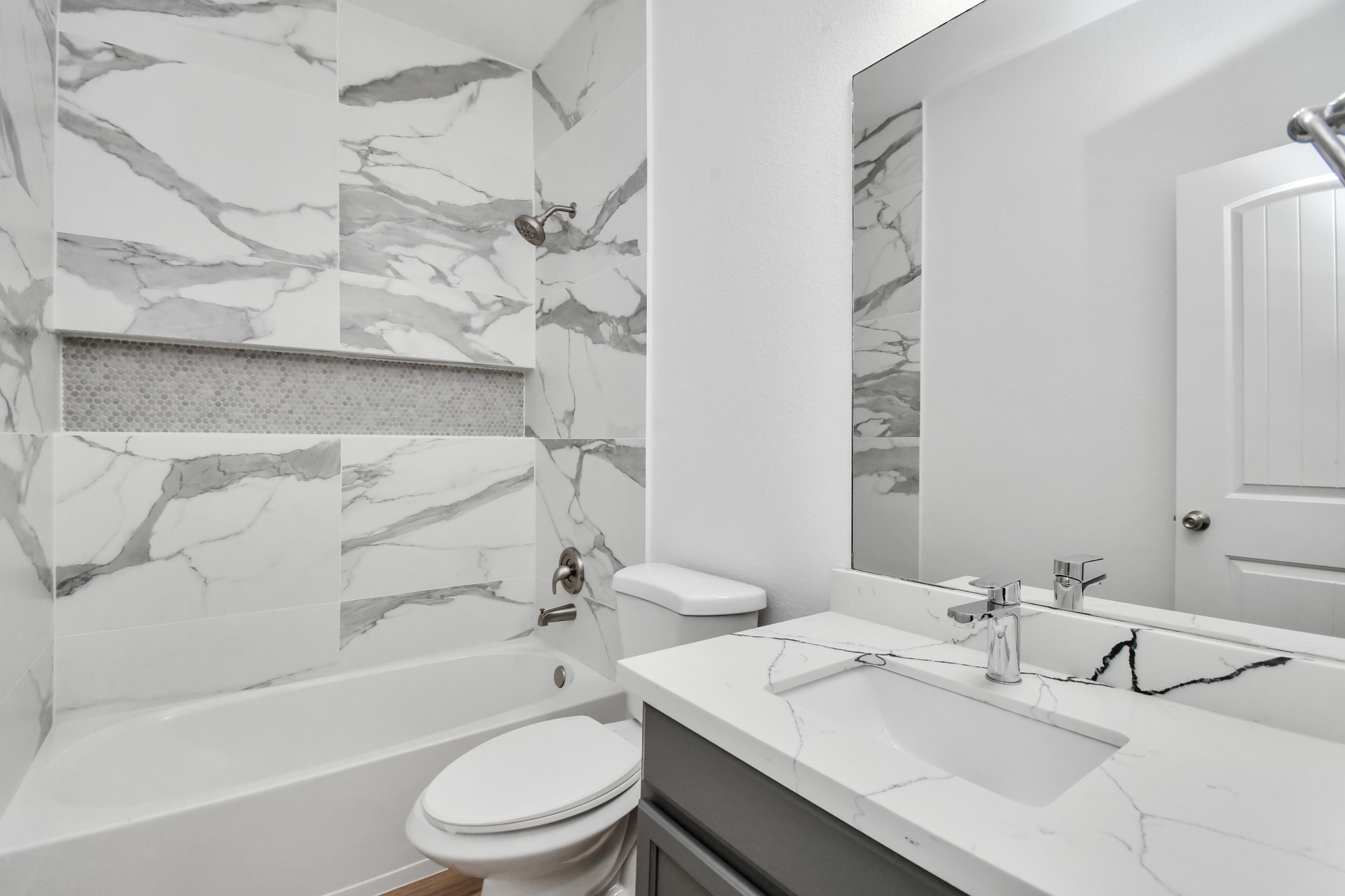 25827 Rustica Drive Property Photo 28