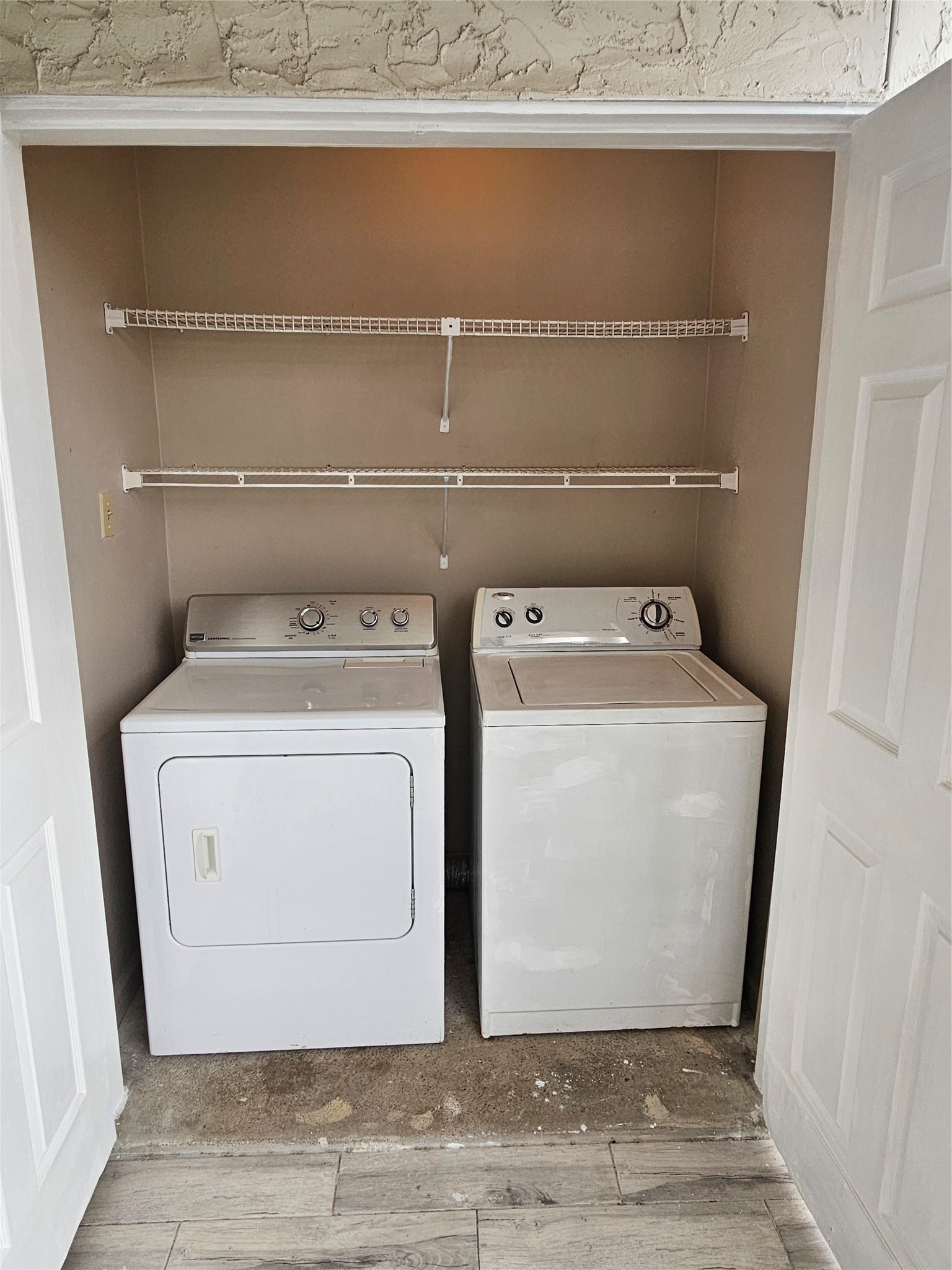 2816 S Bartell Drive 33 Property Photo 15