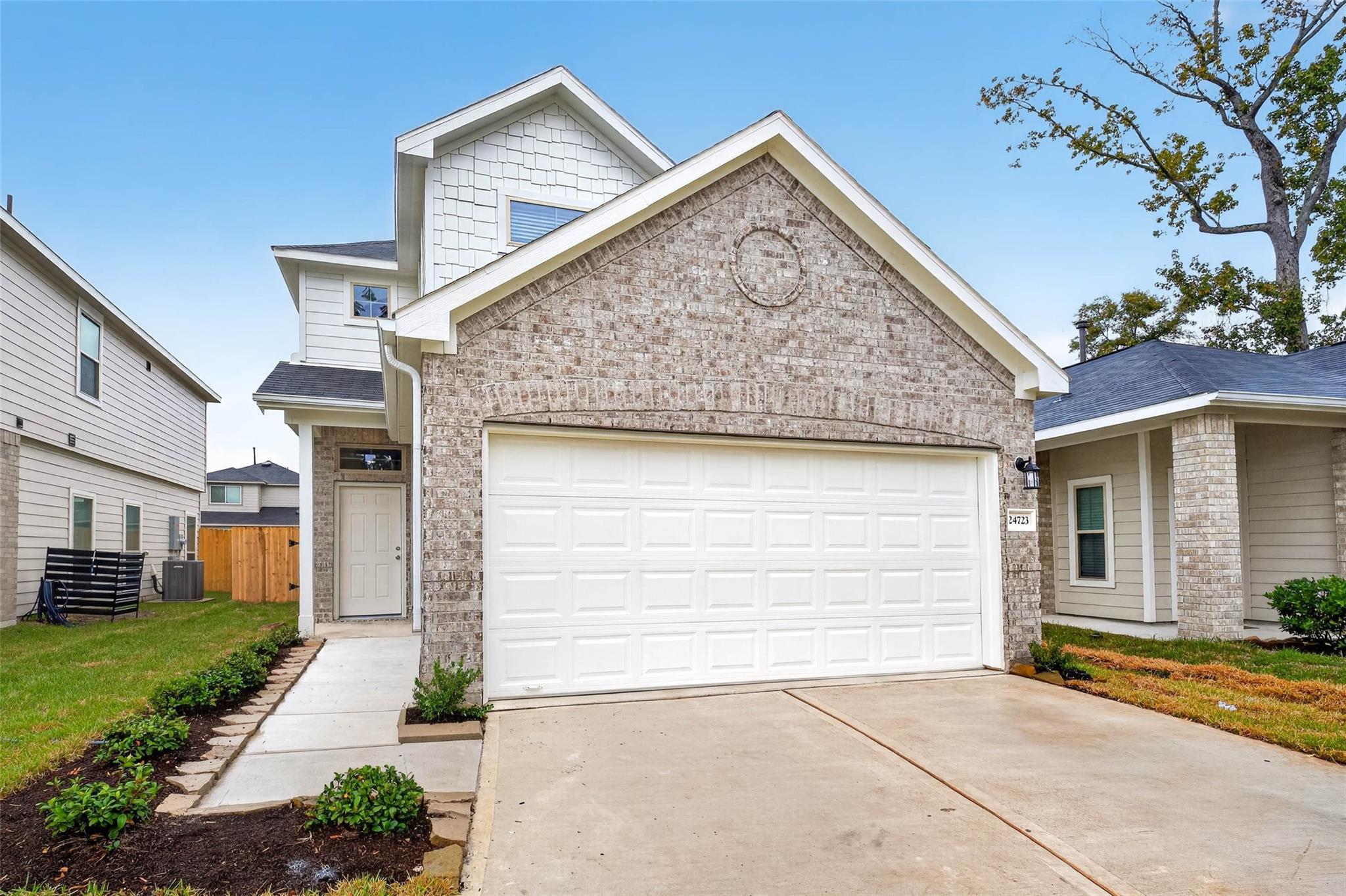 24723 Thornbluff Briar Trail, Huffman Tx 77336 Property Photo 1