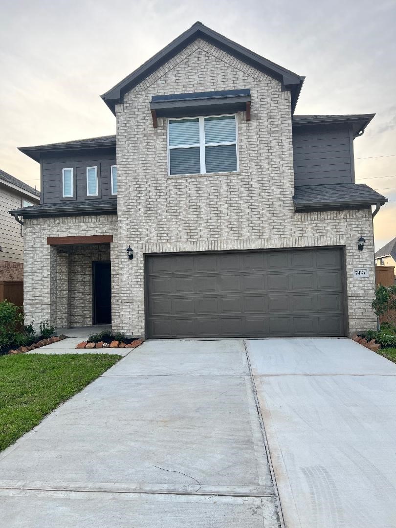 7427 Sail Hill Drive Property Photo 1