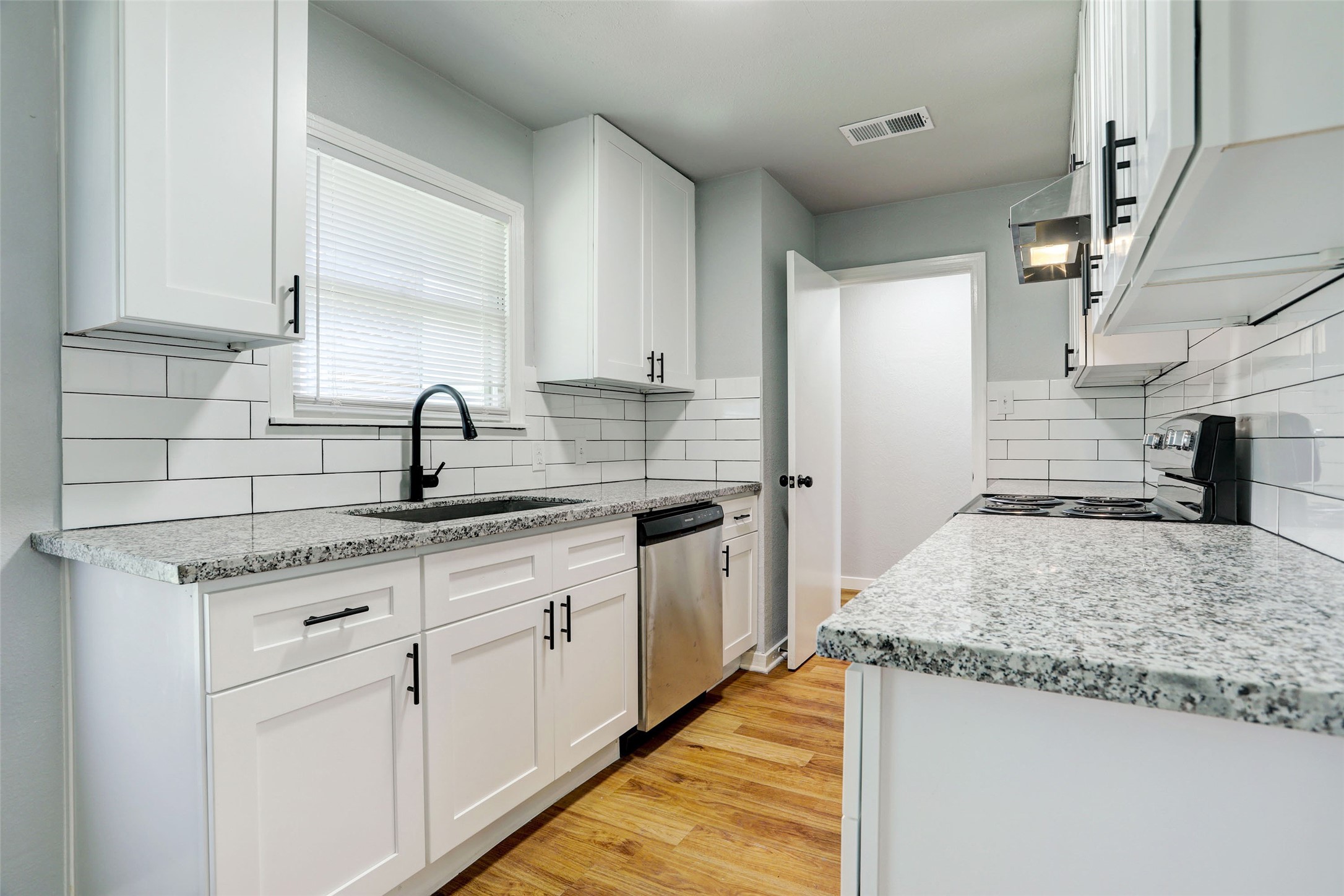 1706 3rd Avenue N Property Photo 4