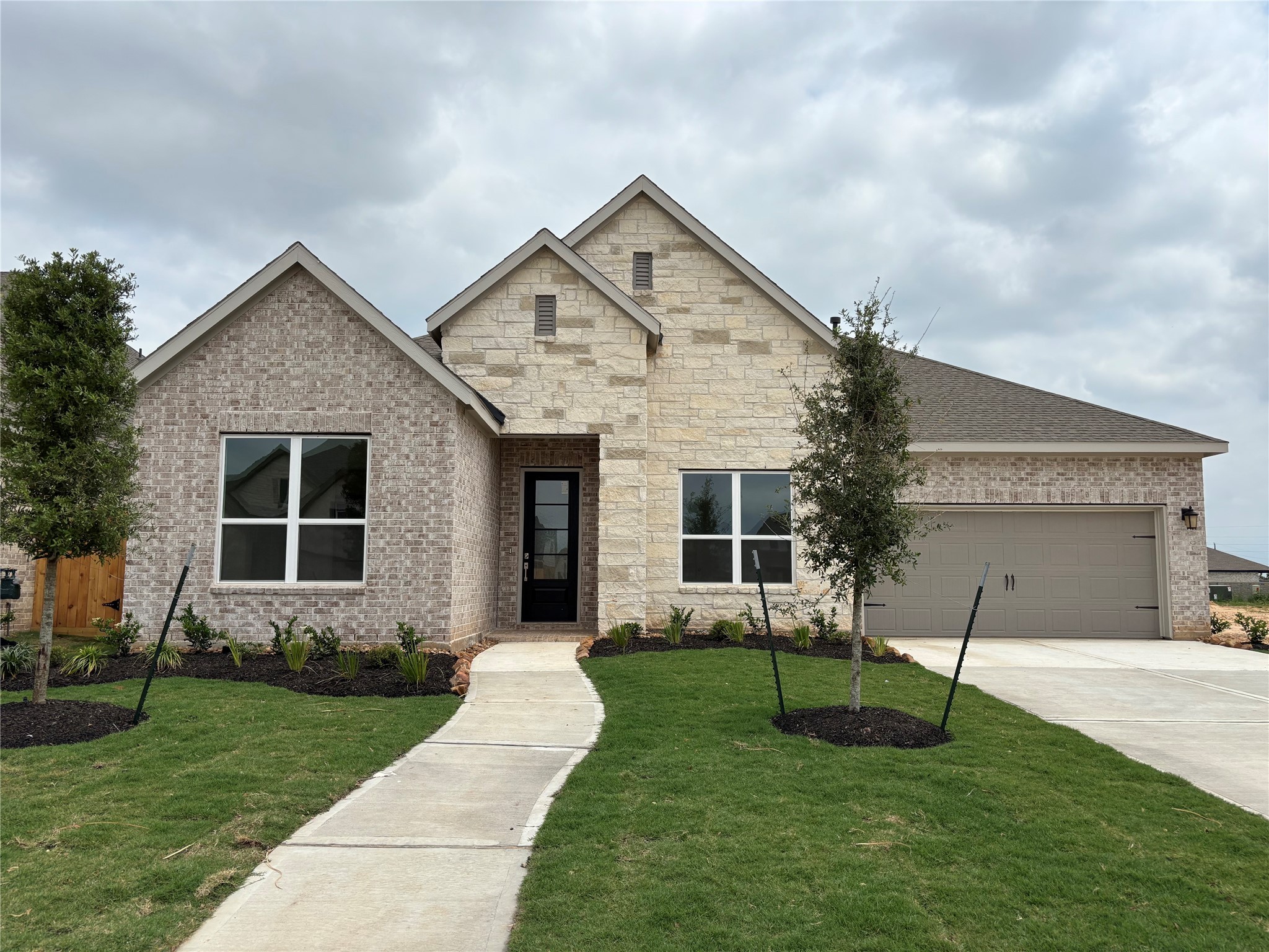 2447 Daisy Meadow Place Property Photo 1