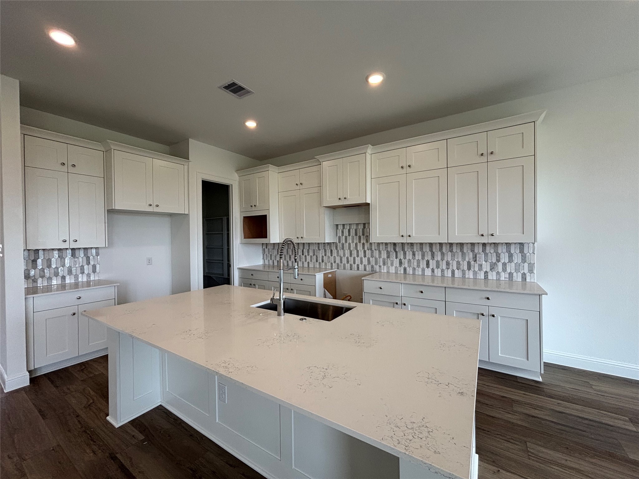 2447 Daisy Meadow Place Property Photo 3