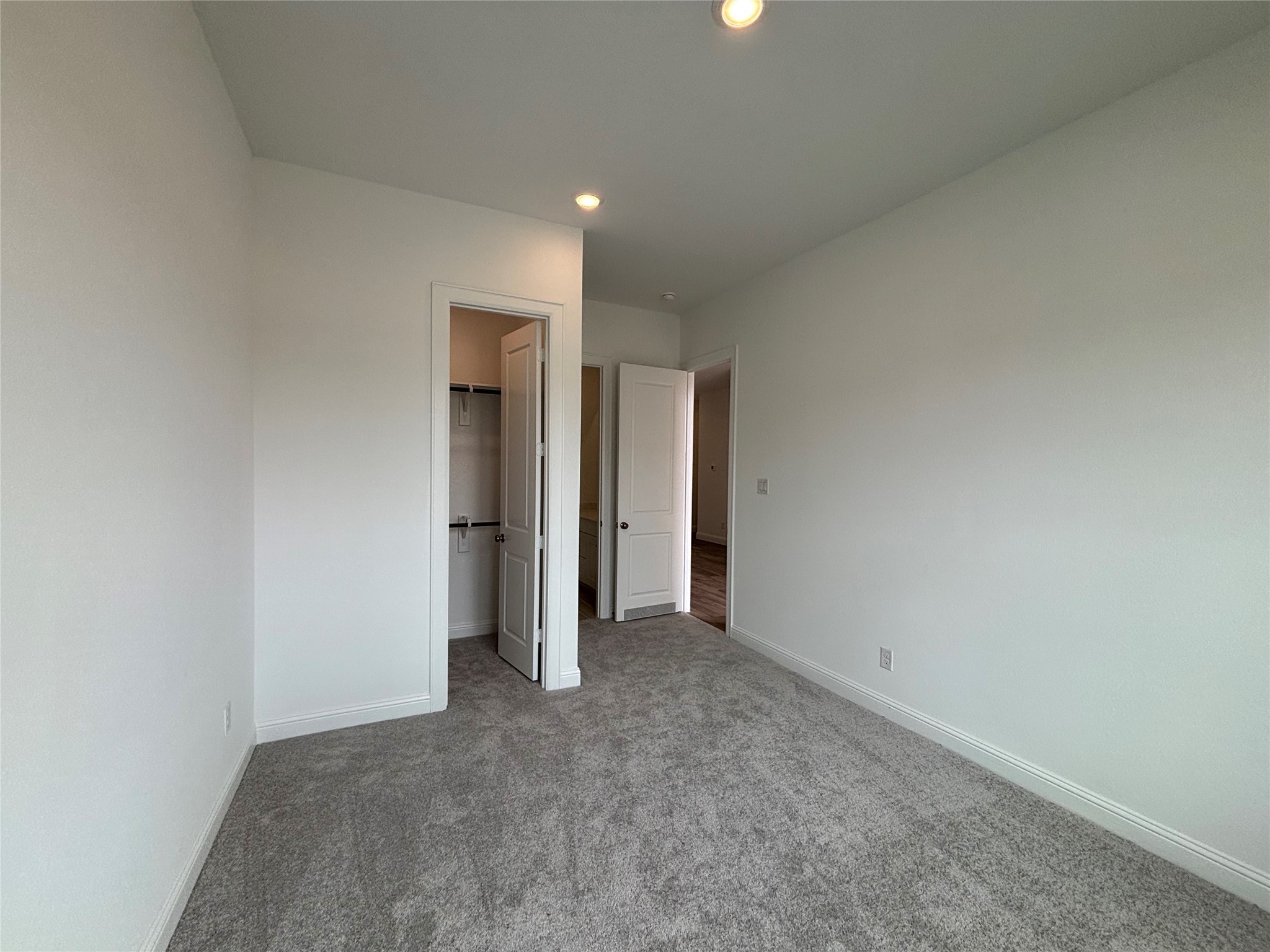 2447 Daisy Meadow Place Property Photo 11