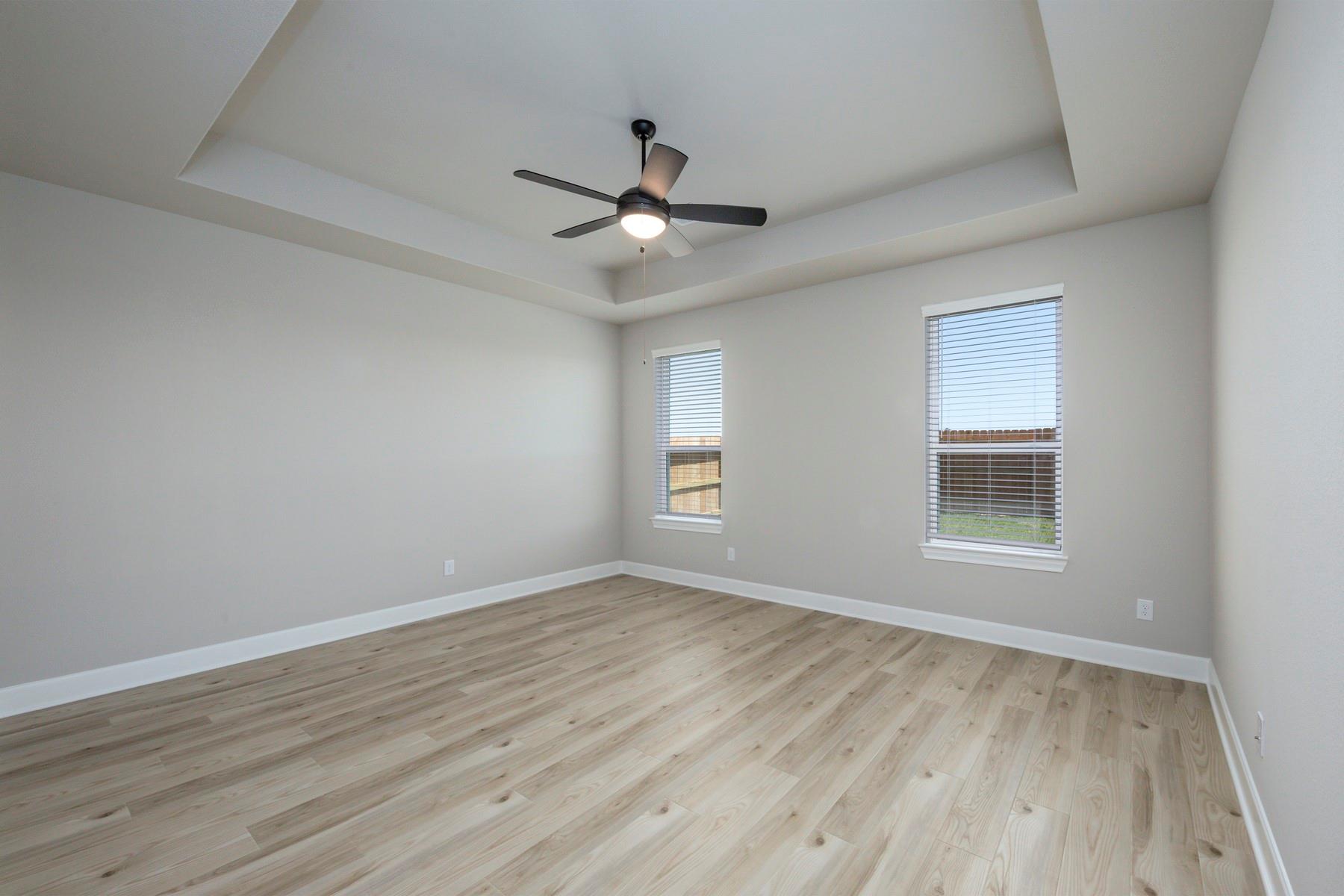 1906 June Lake Lane Property Photo 6