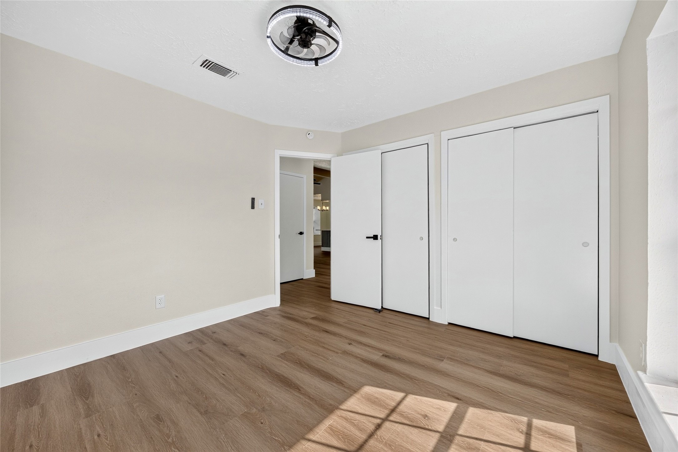 23522 Newgate Drive Property Photo 6
