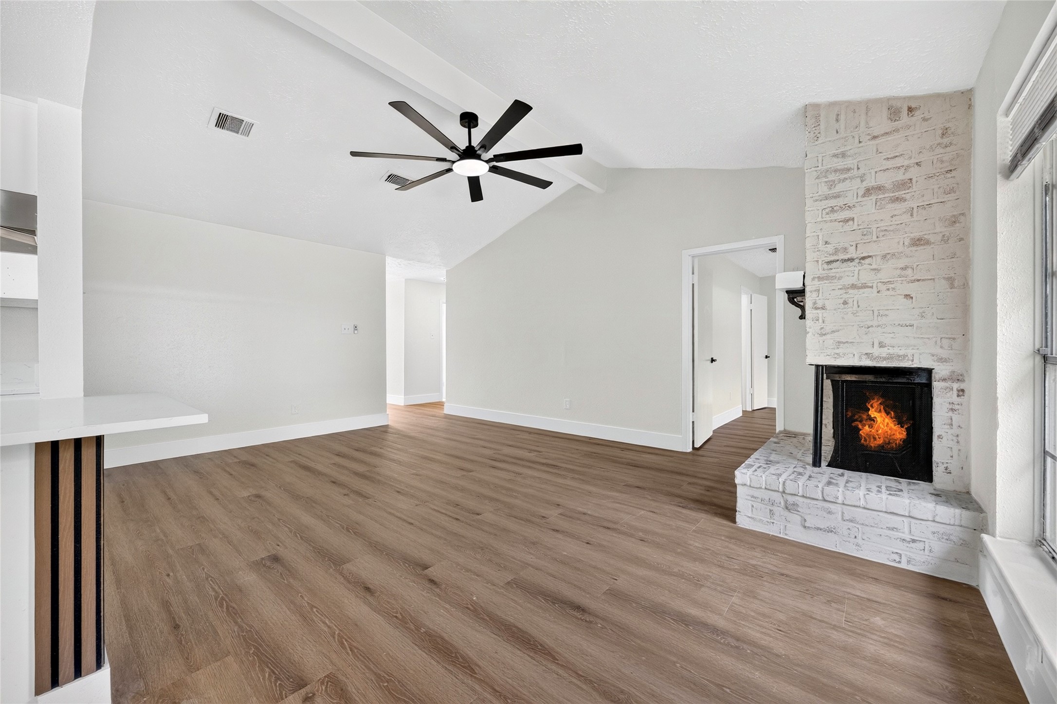 23522 Newgate Drive Property Photo 9