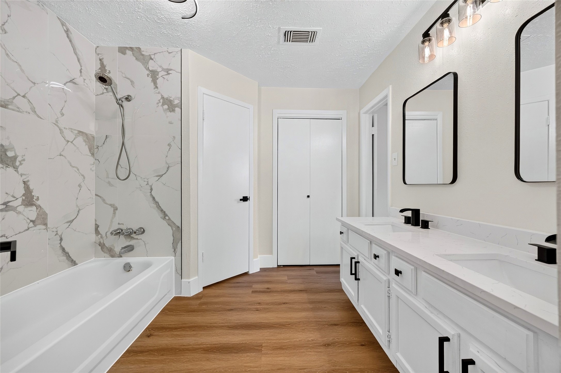 23522 Newgate Drive Property Photo 22
