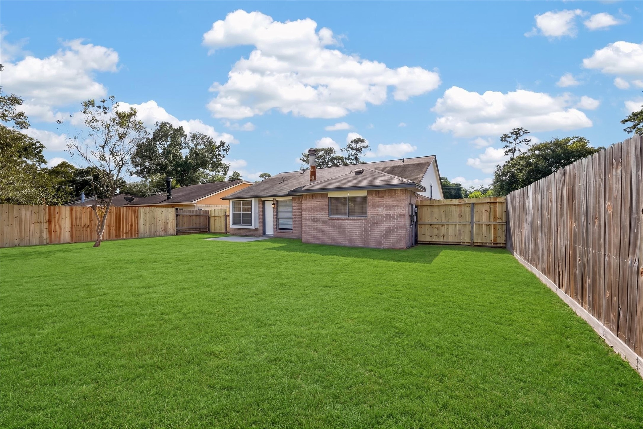 23522 Newgate Drive Property Photo 28