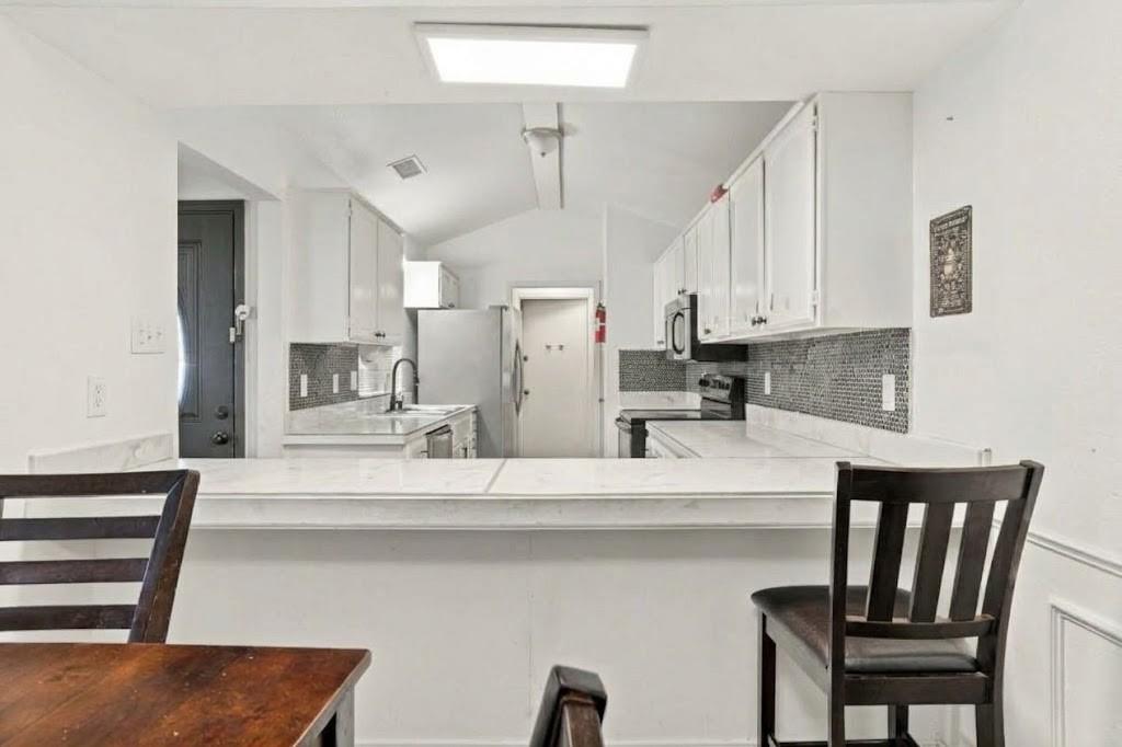 13027 Mitchell Drive Property Photo 6