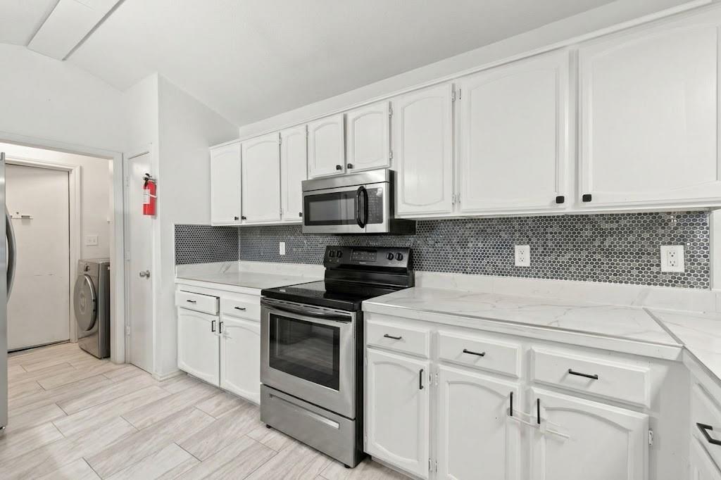 13027 Mitchell Drive Property Photo 7