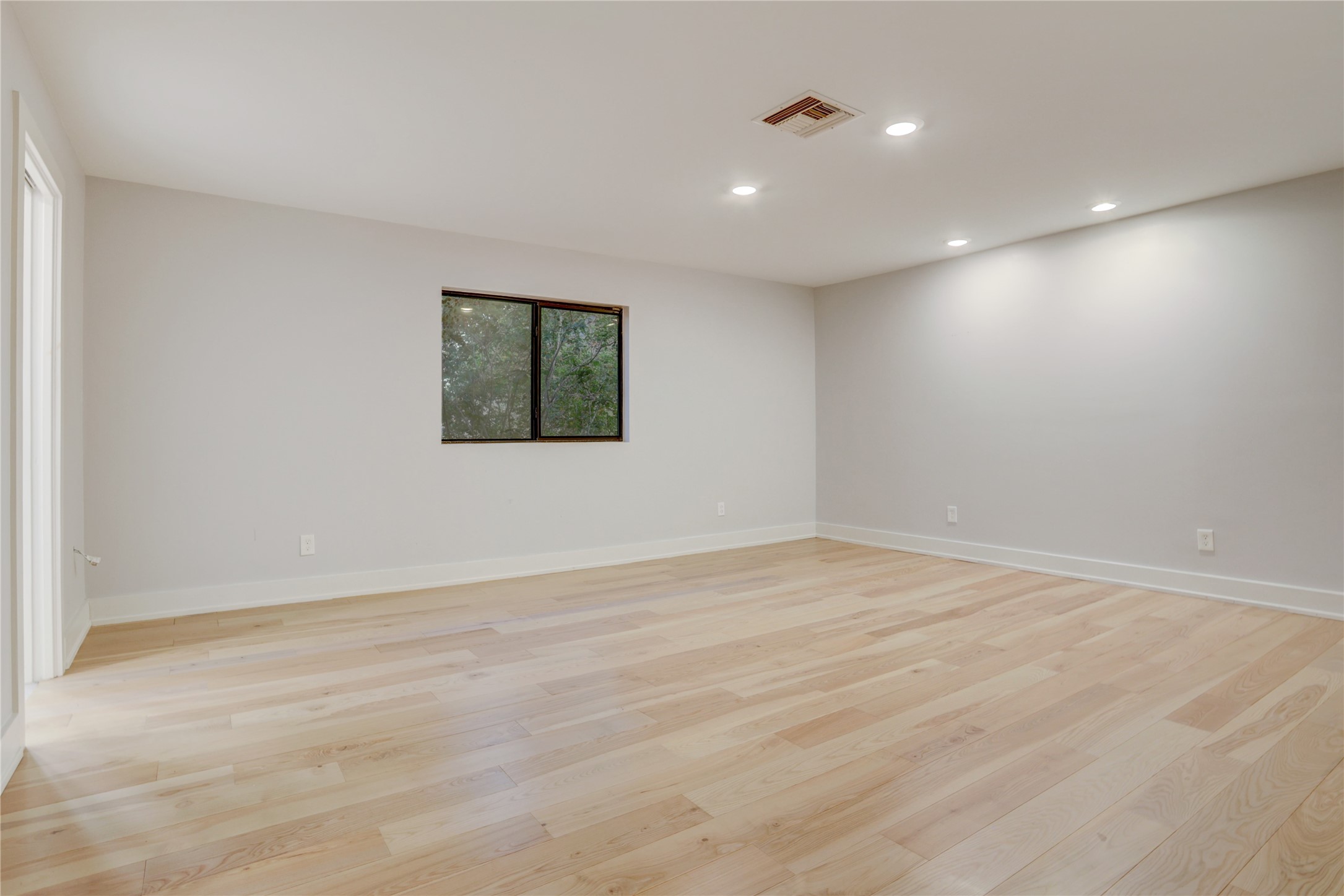 8800 Woodway Drive 8 Property Photo 36
