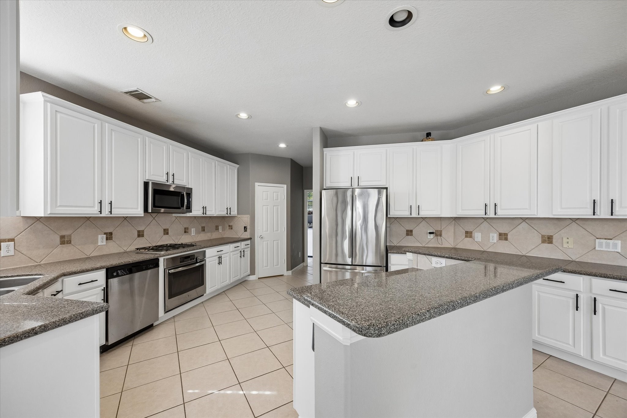 13518 Via Chianti Lane Property Photo 8