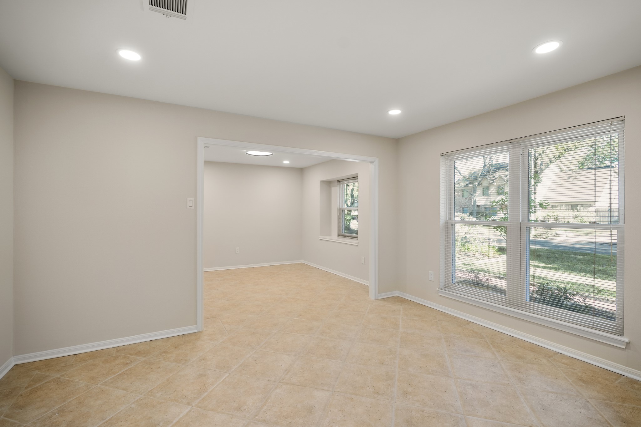 11611 Primwood Drive Property Photo 8