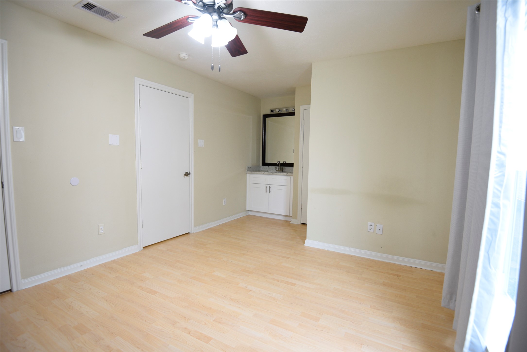 1008 Andrews Street Property Photo 13