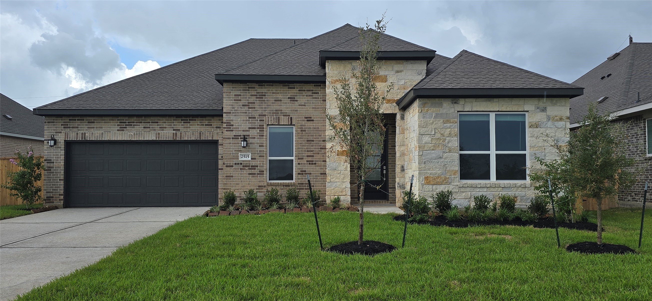 2515 Tranquil Cedar Drive Property Photo 1
