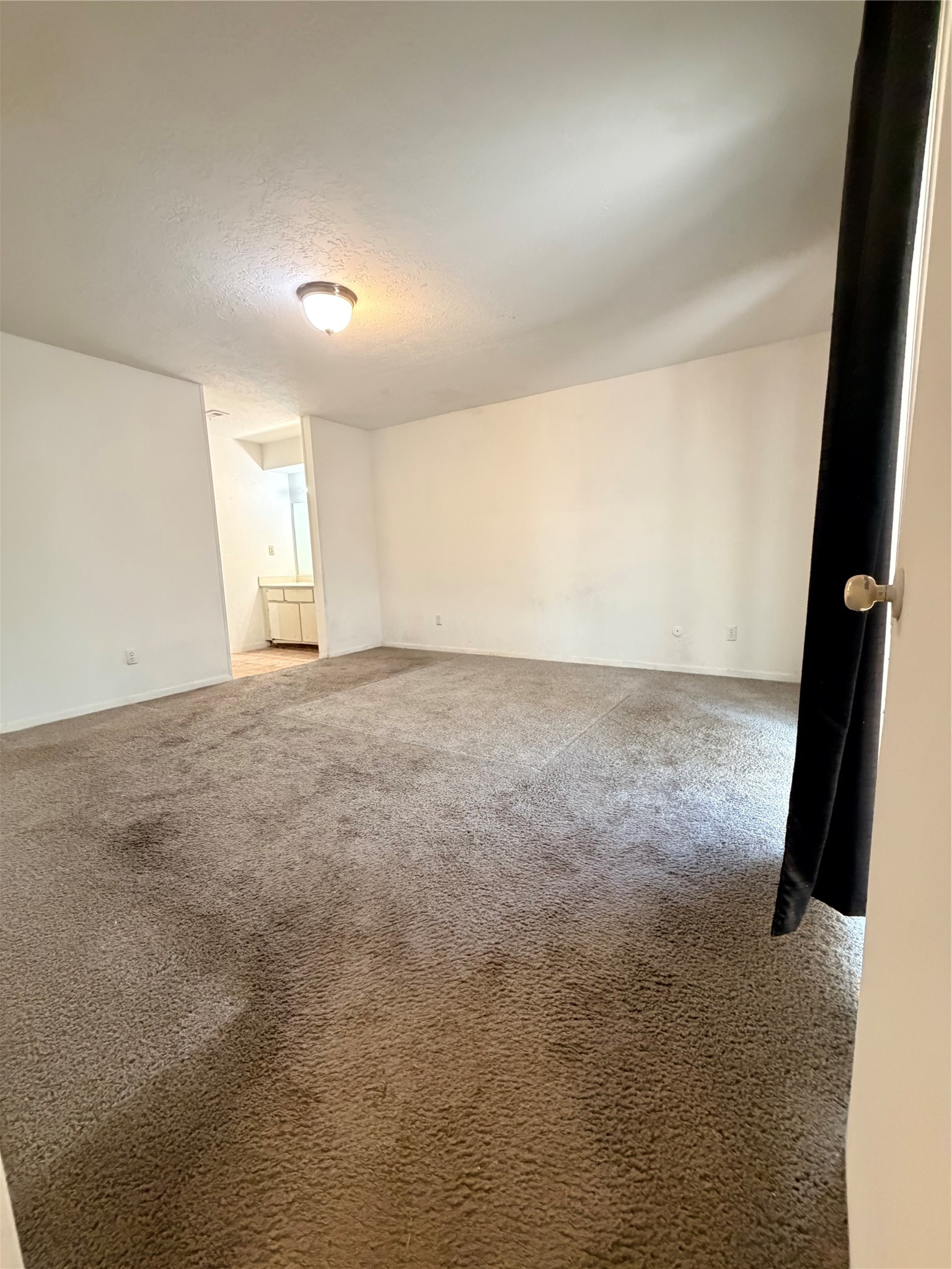 5602 Easthampton Drive B Property Photo 10