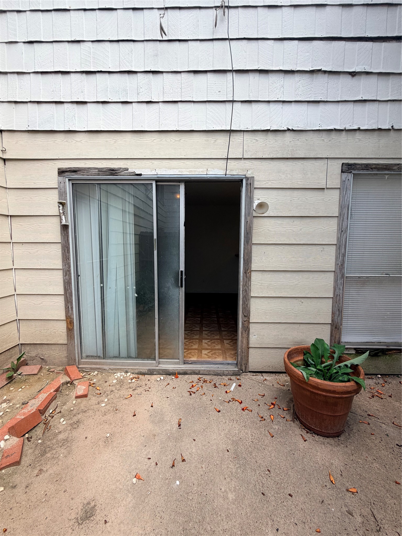 5602 Easthampton Drive B Property Photo 11