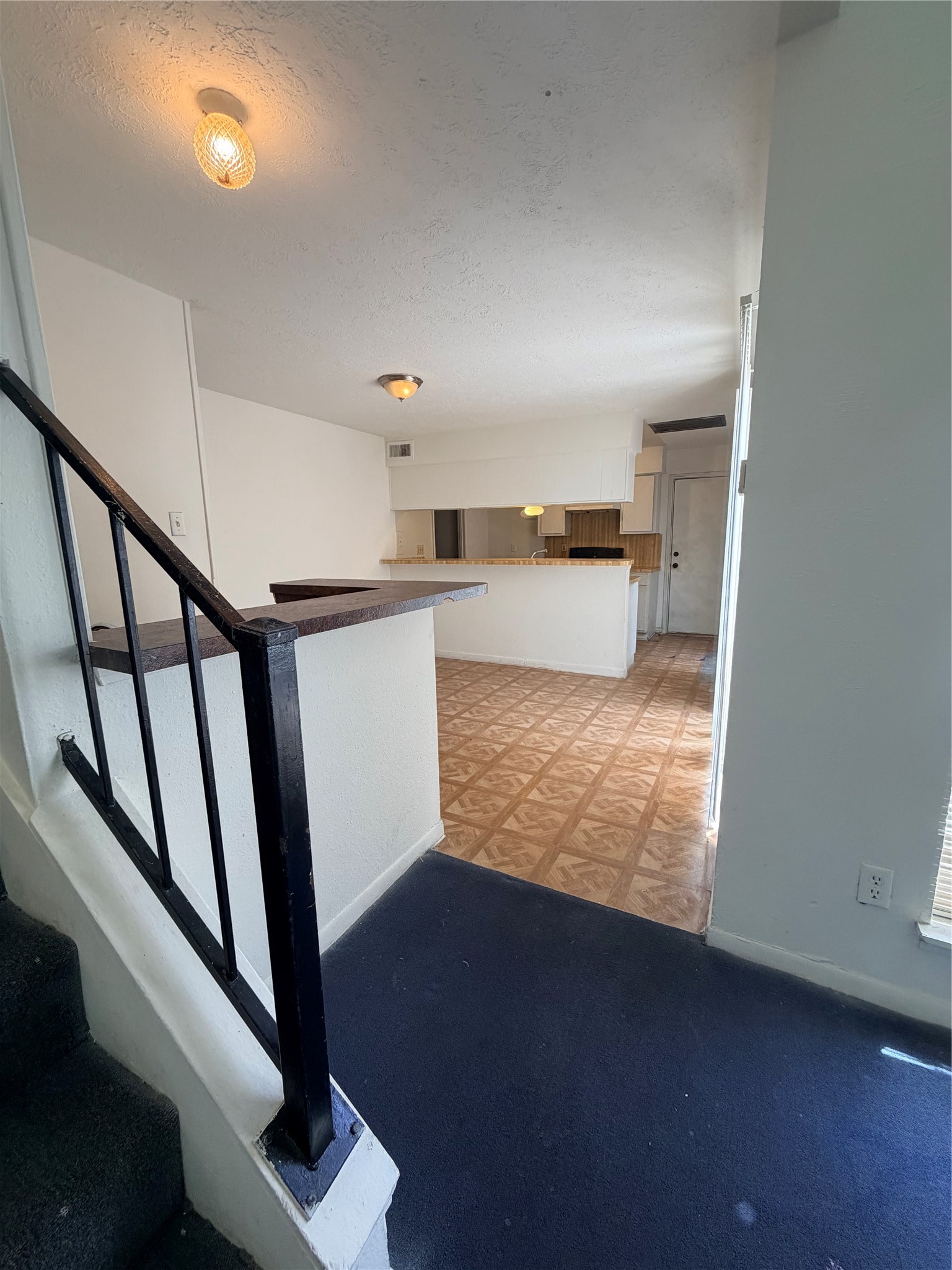 5602 Easthampton Drive B Property Photo 35
