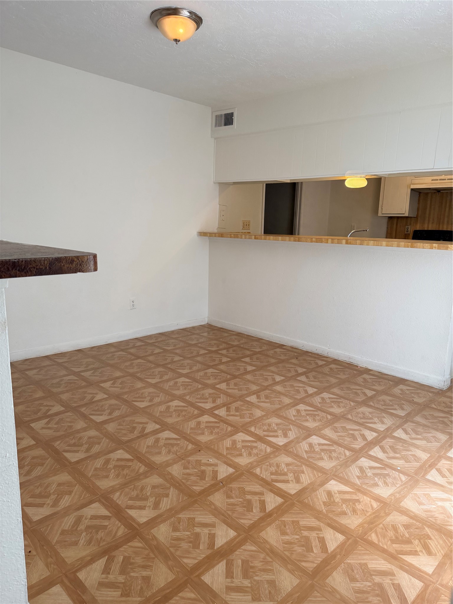 5602 Easthampton Drive B Property Photo 37