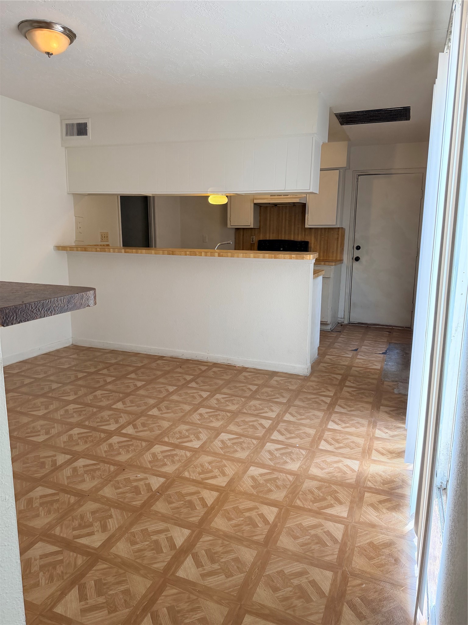 5602 Easthampton Drive B Property Photo 38