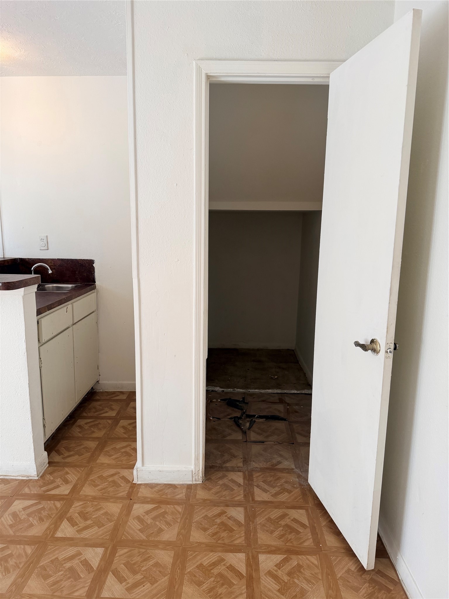 5602 Easthampton Drive B Property Photo 41
