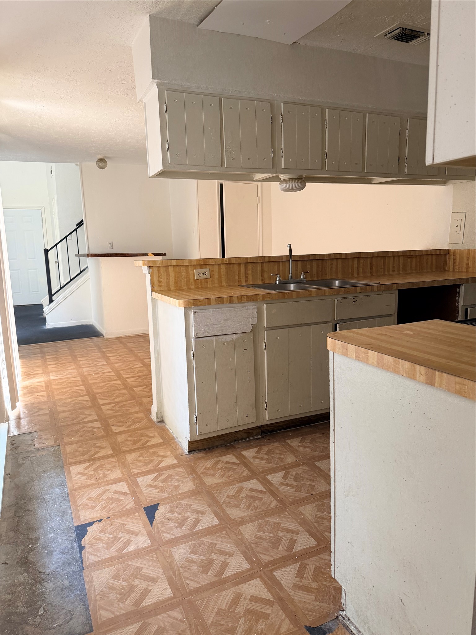 5602 Easthampton Drive B Property Photo 49