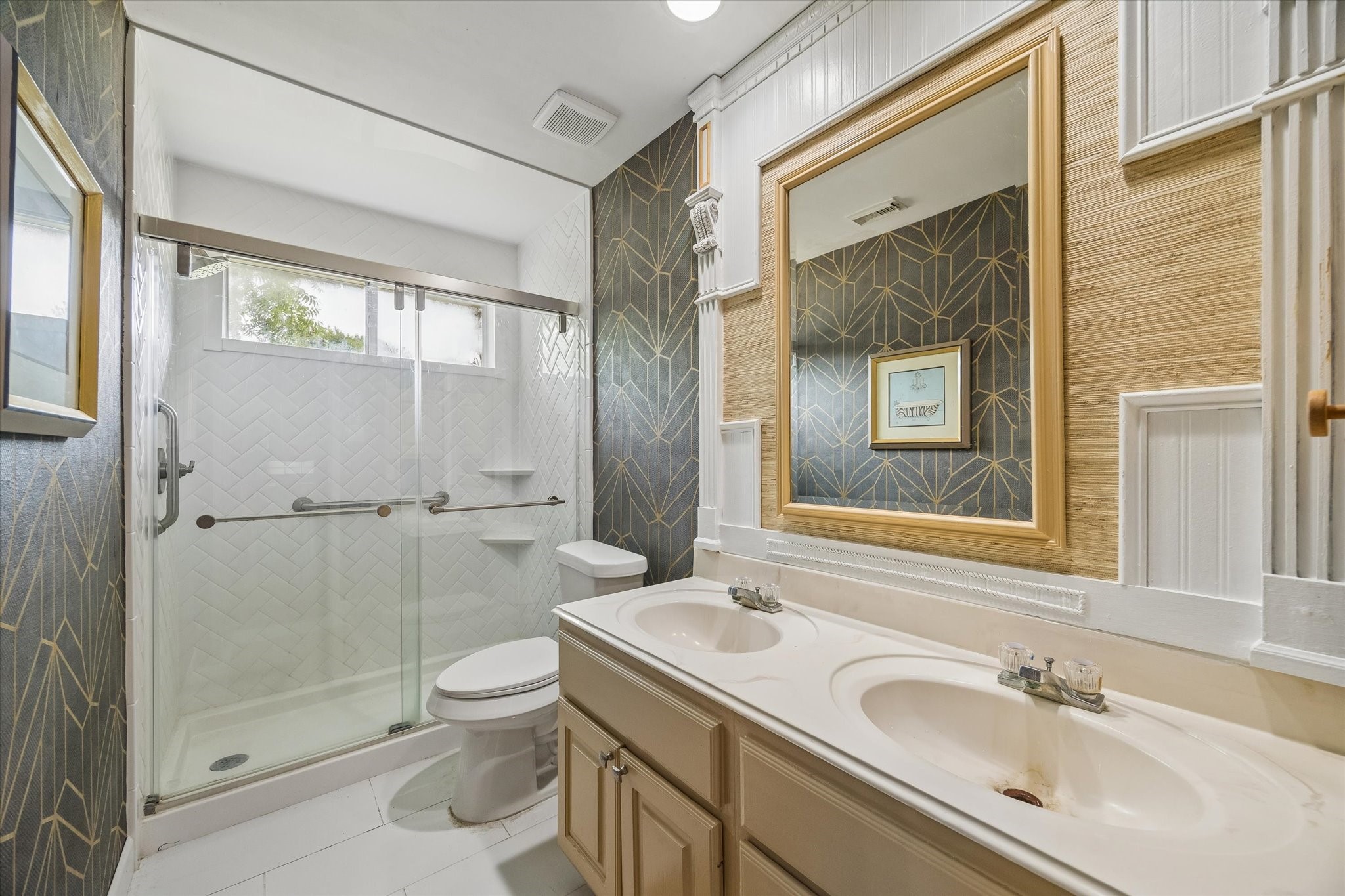 1019 Quiet Glen Court Property Photo 15
