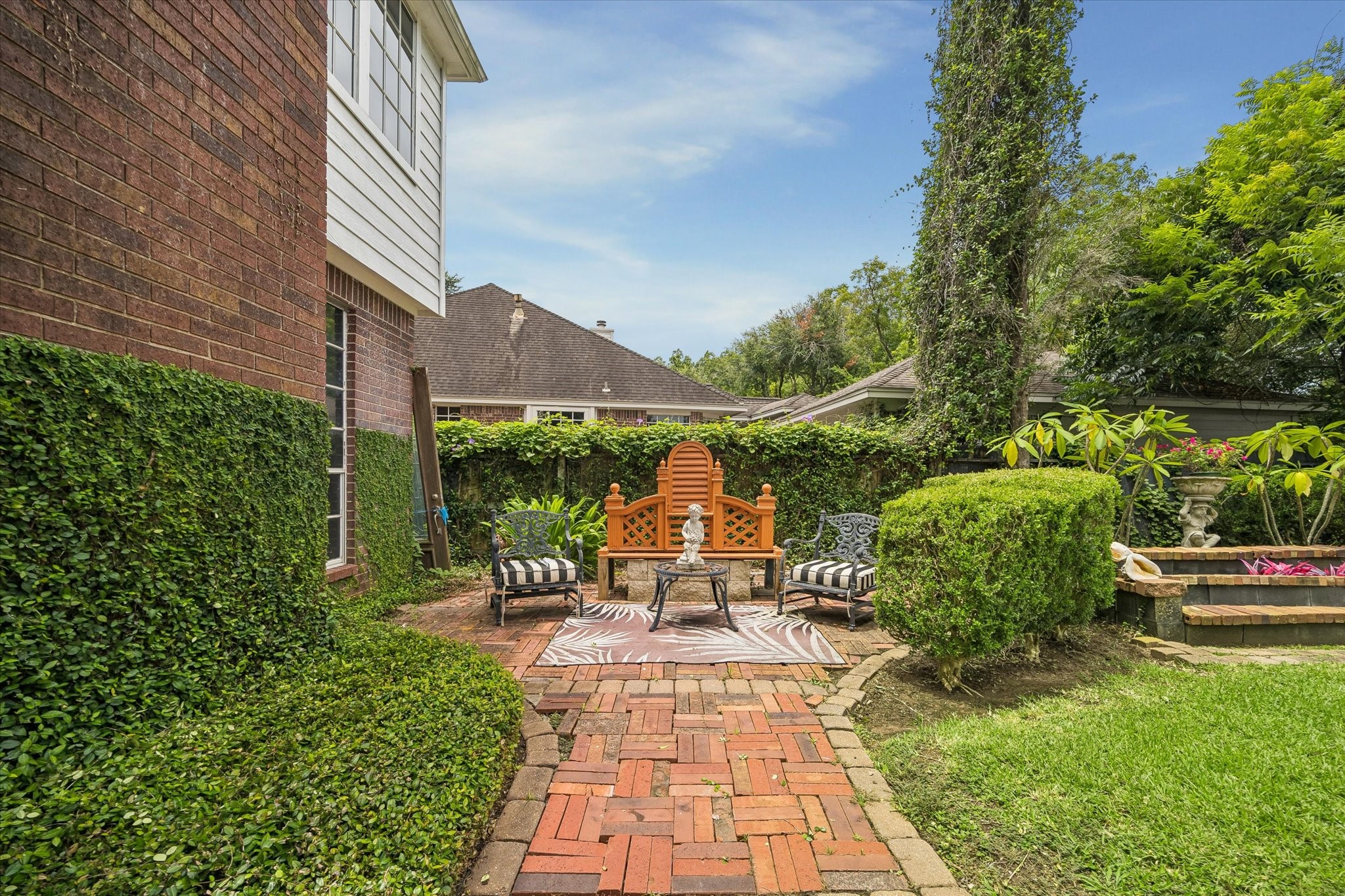 1019 Quiet Glen Court Property Photo 19