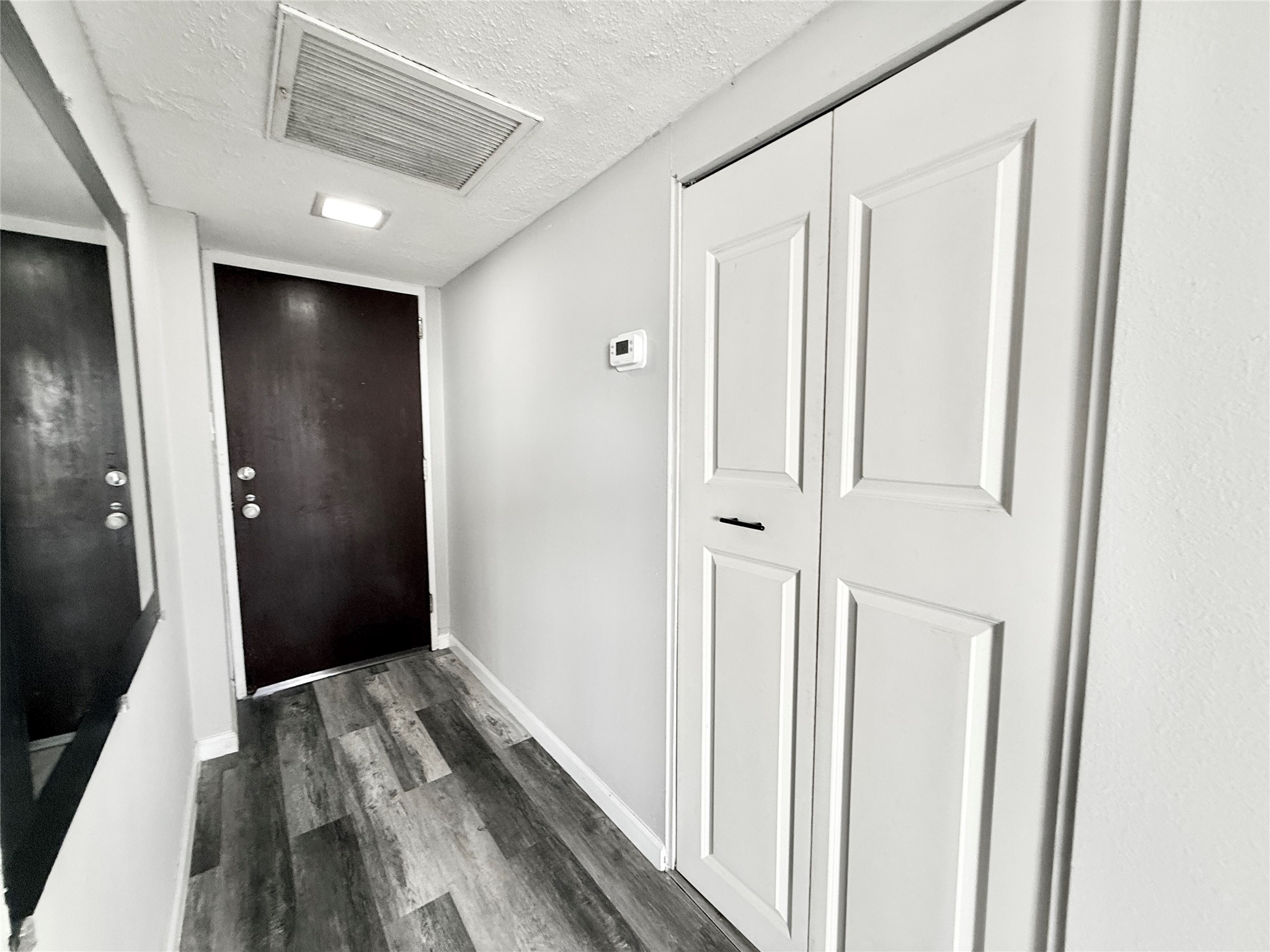 2016 Main Street 2204 Property Photo 16