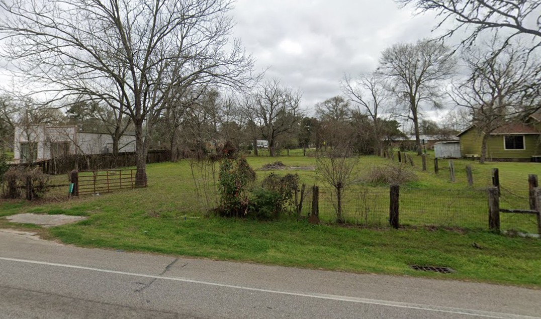 22950 W Fm 1097 Property Photo 3