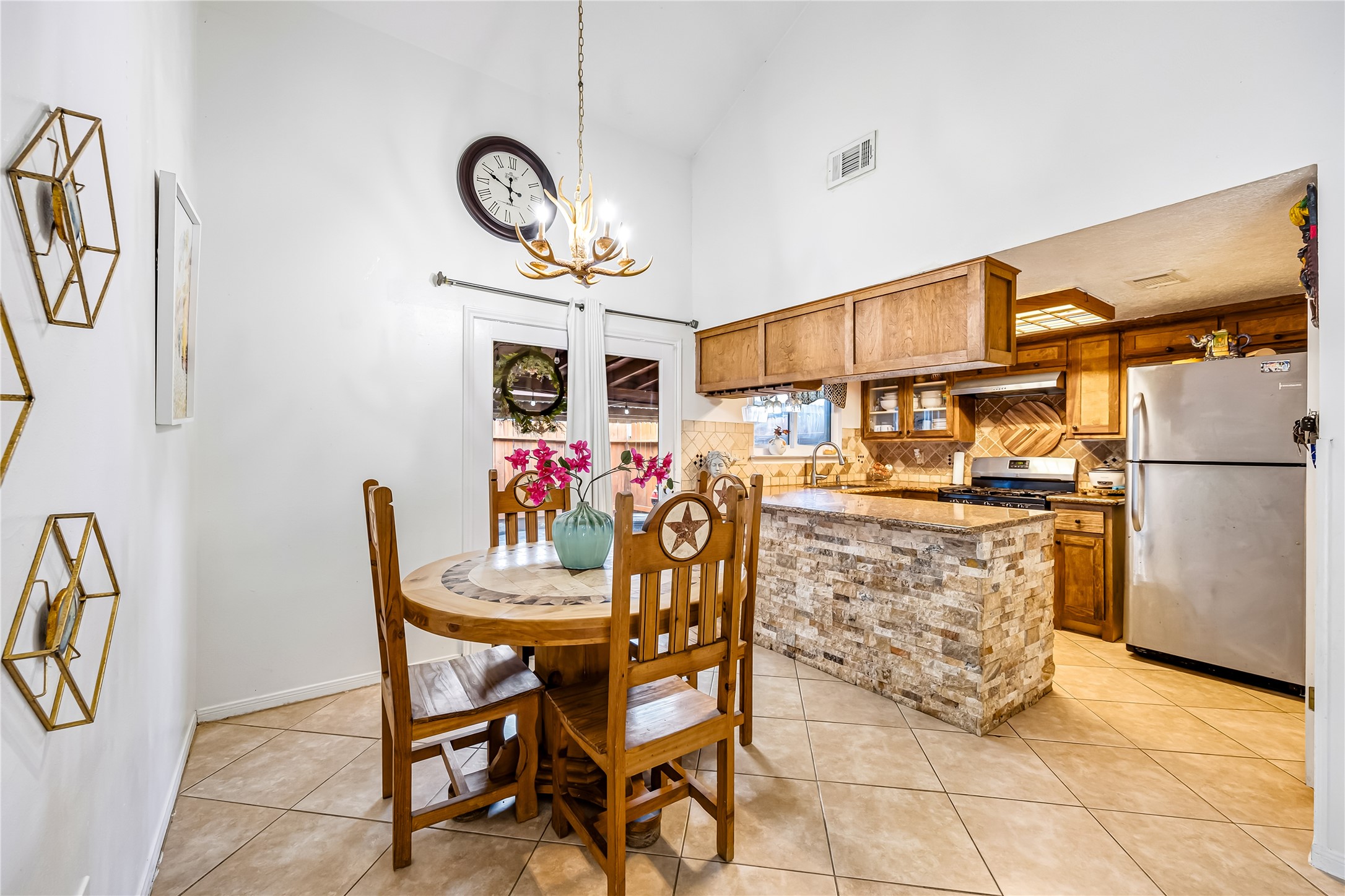 2091 Country Village Boulevard A Property Photo 9