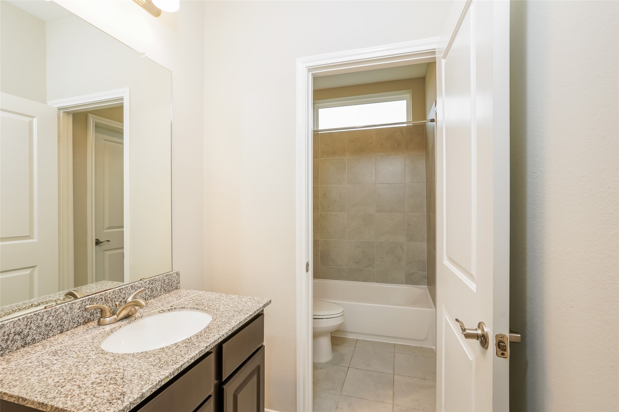 651 Lakeland Circle Property Photo 11