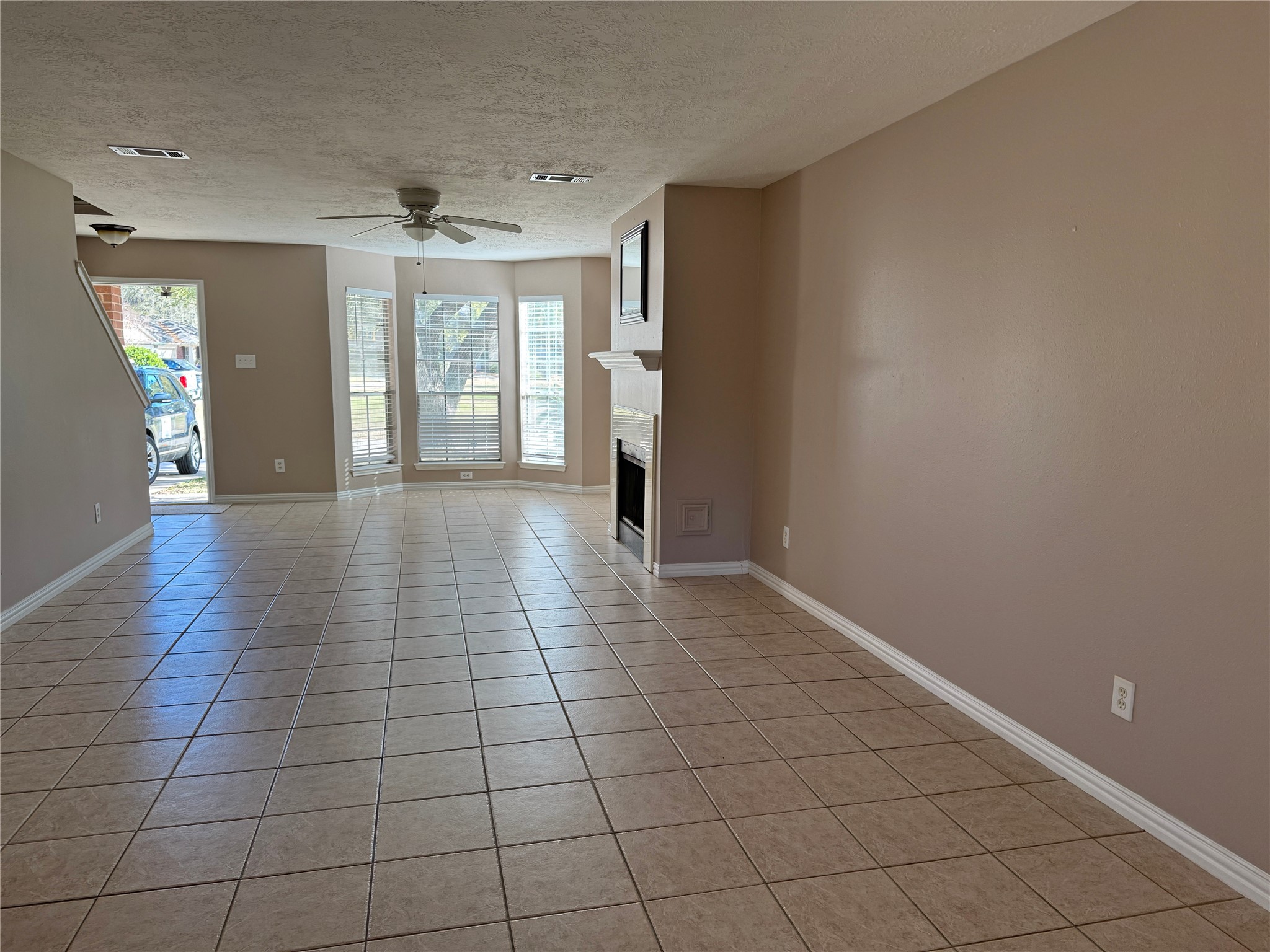 18374 Pine Post Court Property Photo 4