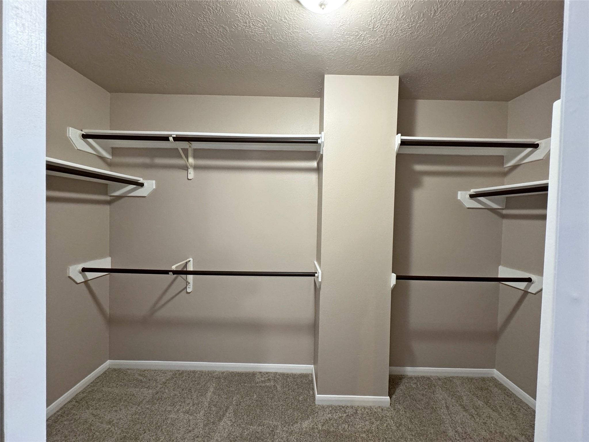 18374 Pine Post Court Property Photo 13