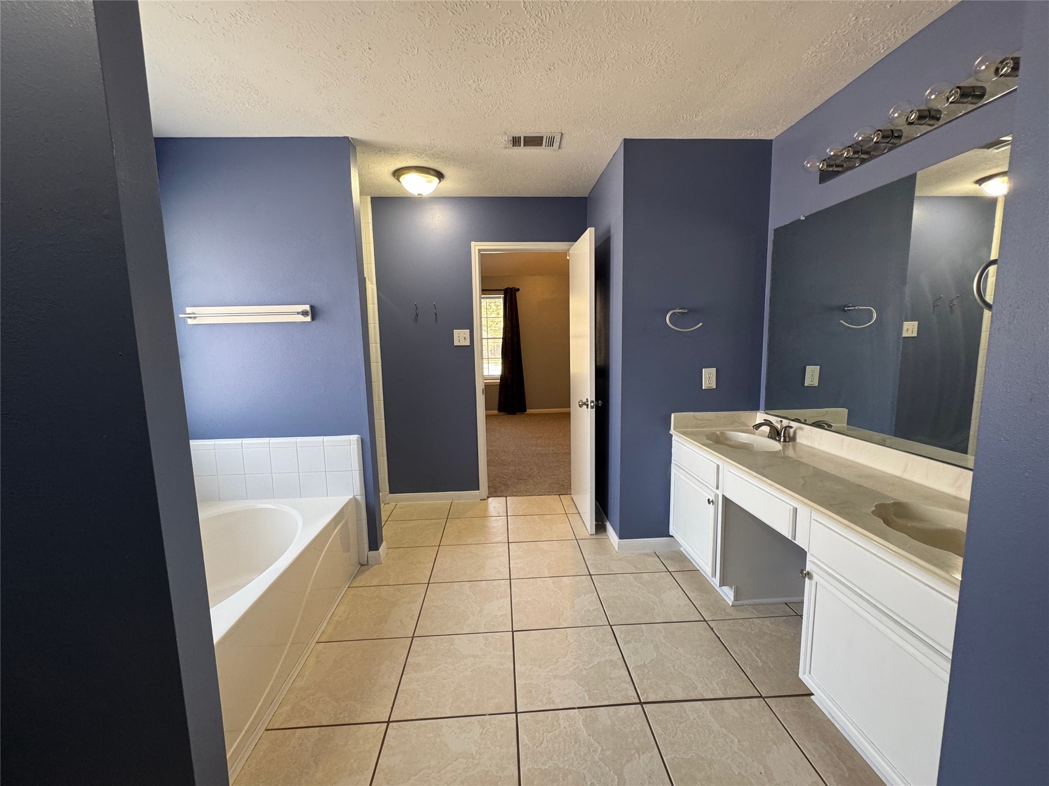 18374 Pine Post Court Property Photo 16